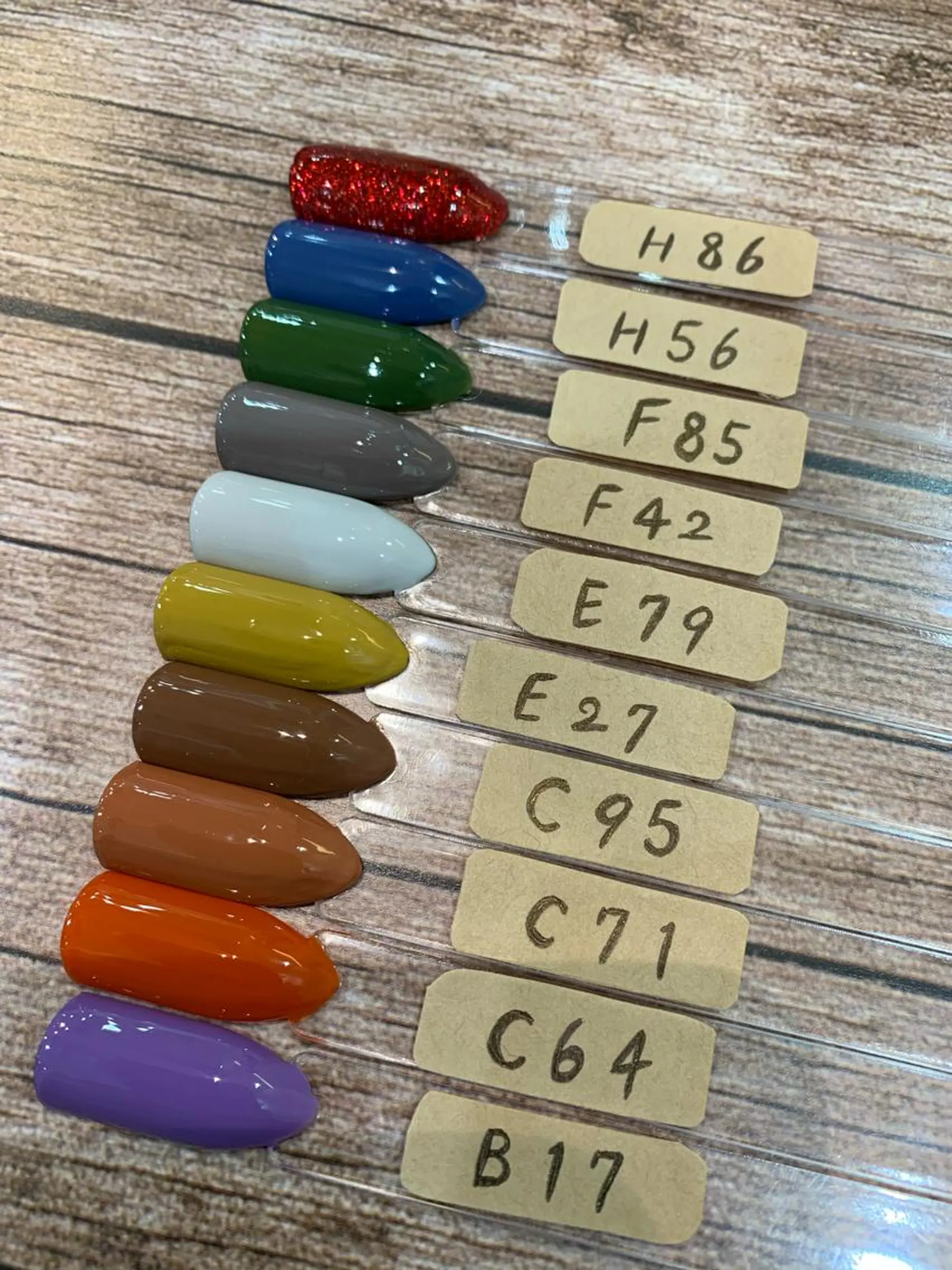 ネイル 赤木 理紗のマツエク・マツパデザイン