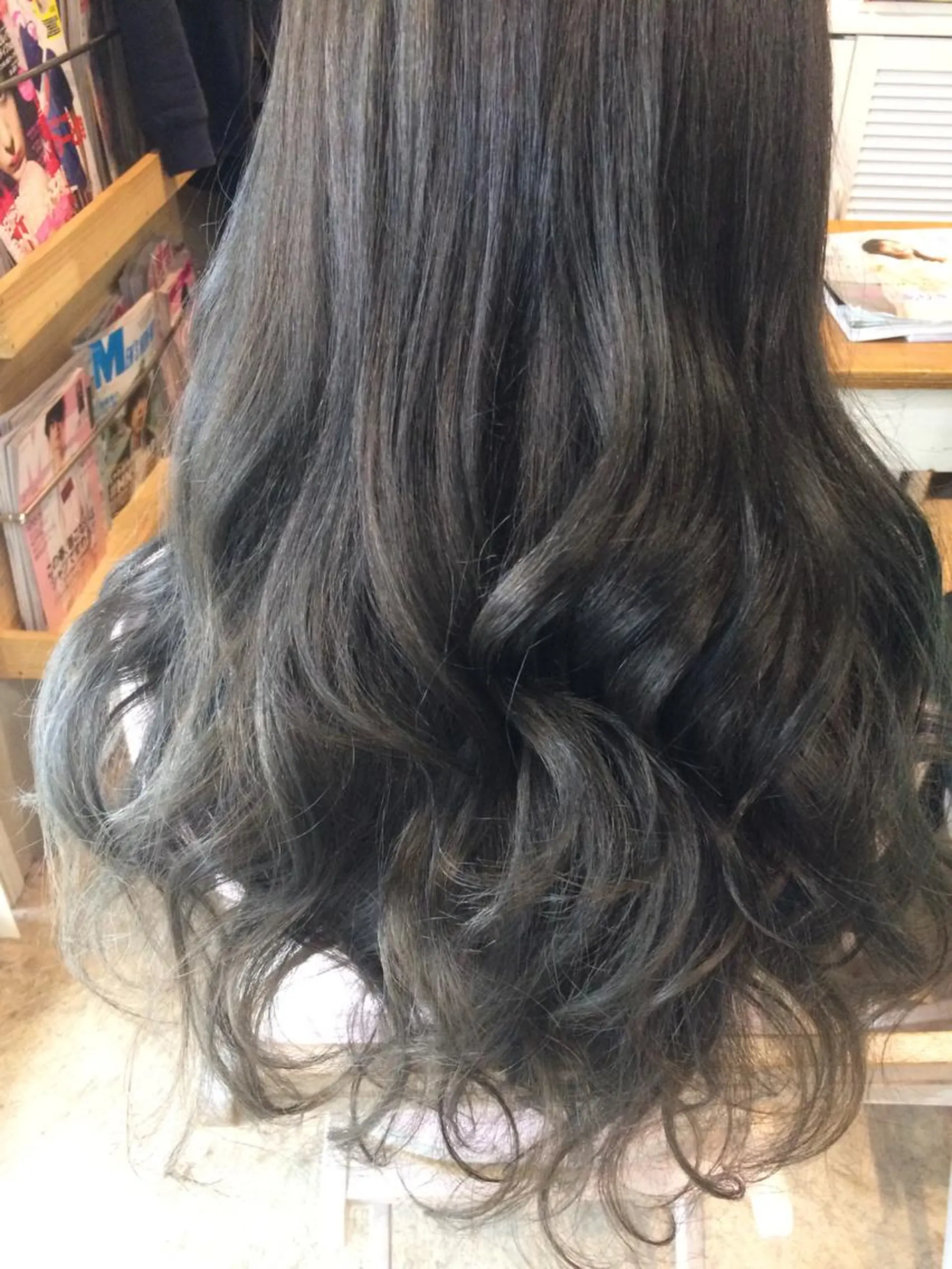 ロング カラー パーマ ヘアアレンジ ハイライトカラー ハイライト 今泉 直裕ショートボブの匠のヘアスタイル