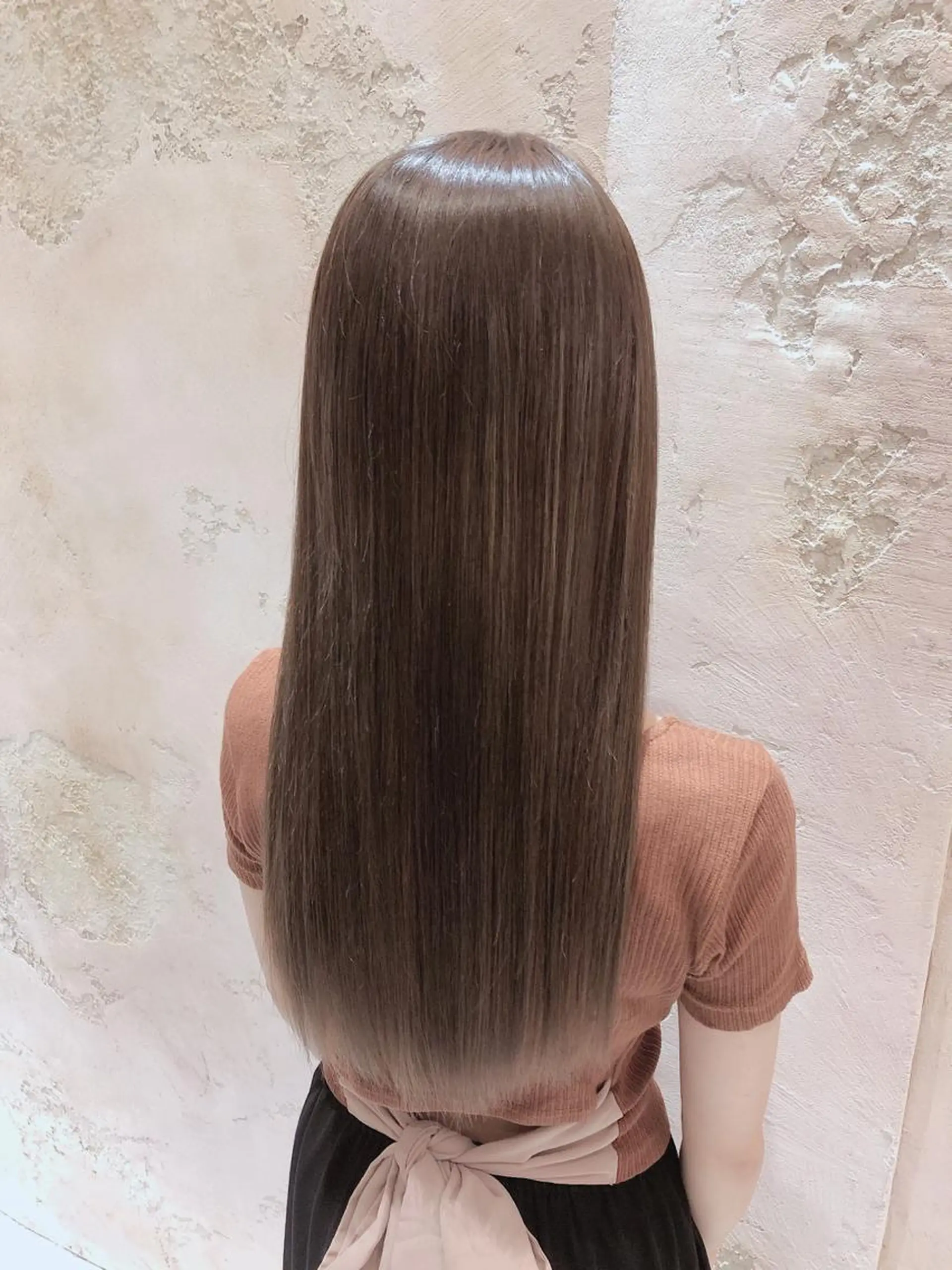 セミロング トリートメント 代表山口ひな 髪質改善のプロのヘアスタイル