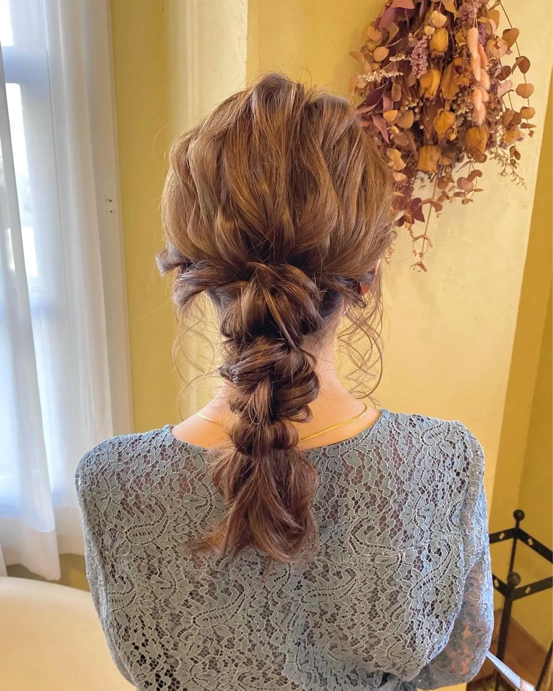 セミロング ヘアアレンジ タニモト ユイのヘアスタイル