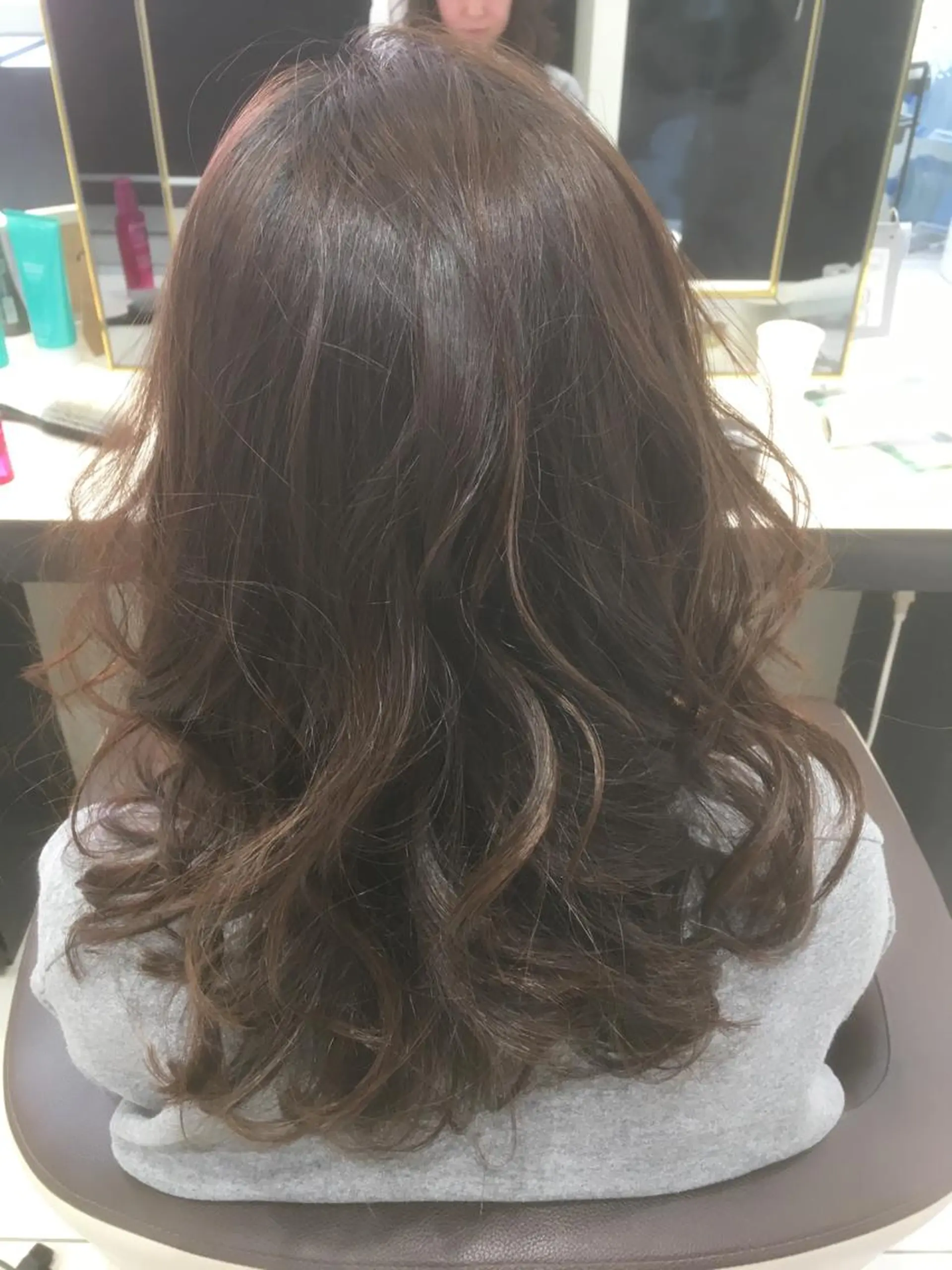 セミロング カラー 井口 真人のヘアスタイル