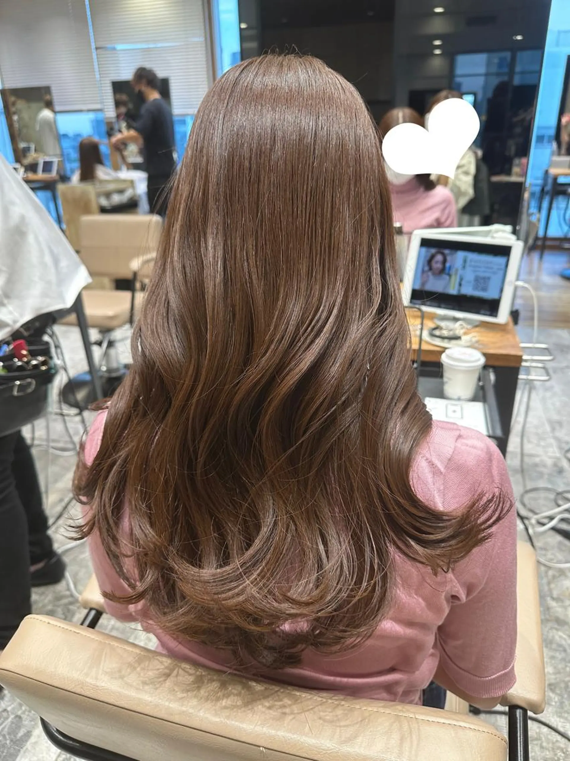 ロング カラー ロングレイヤー ベージュカラー ブラウンカラー ブラウンベージュ ショコラベージュ 顔周り/くびれヘア 韓国ヘア💕風間るなのヘアスタイル