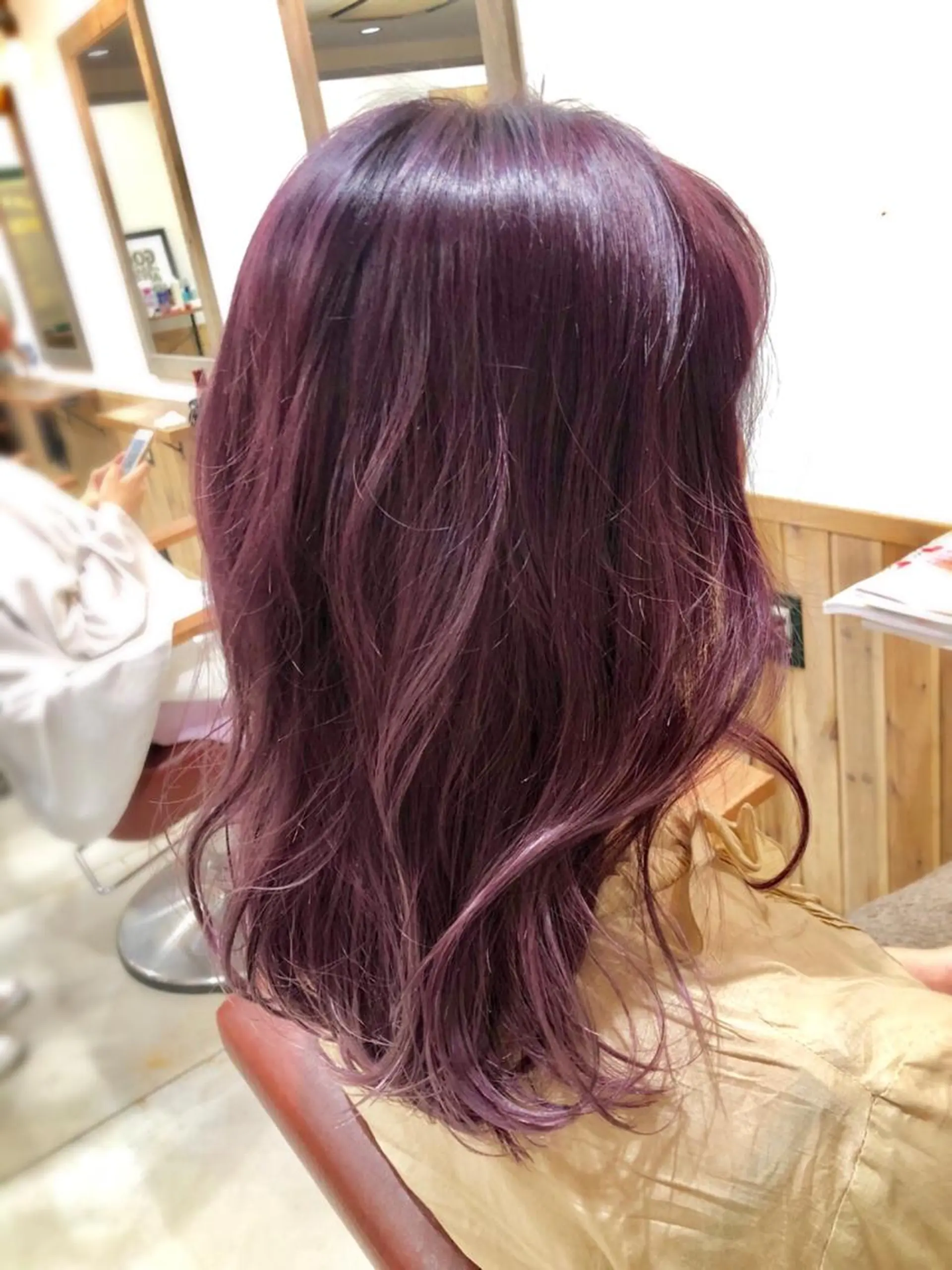 ミディアム カラー バイオレットカラー M IIのヘアスタイル