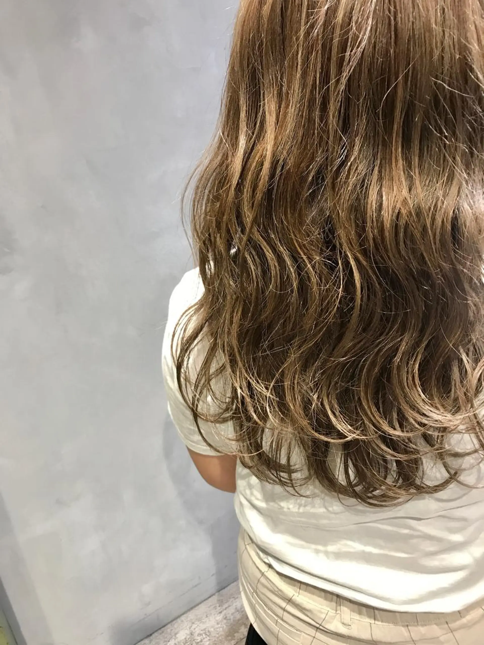 ロング カラー ハイライトカラー ハイライト 明治神宮前 NANAMIのヘアスタイル