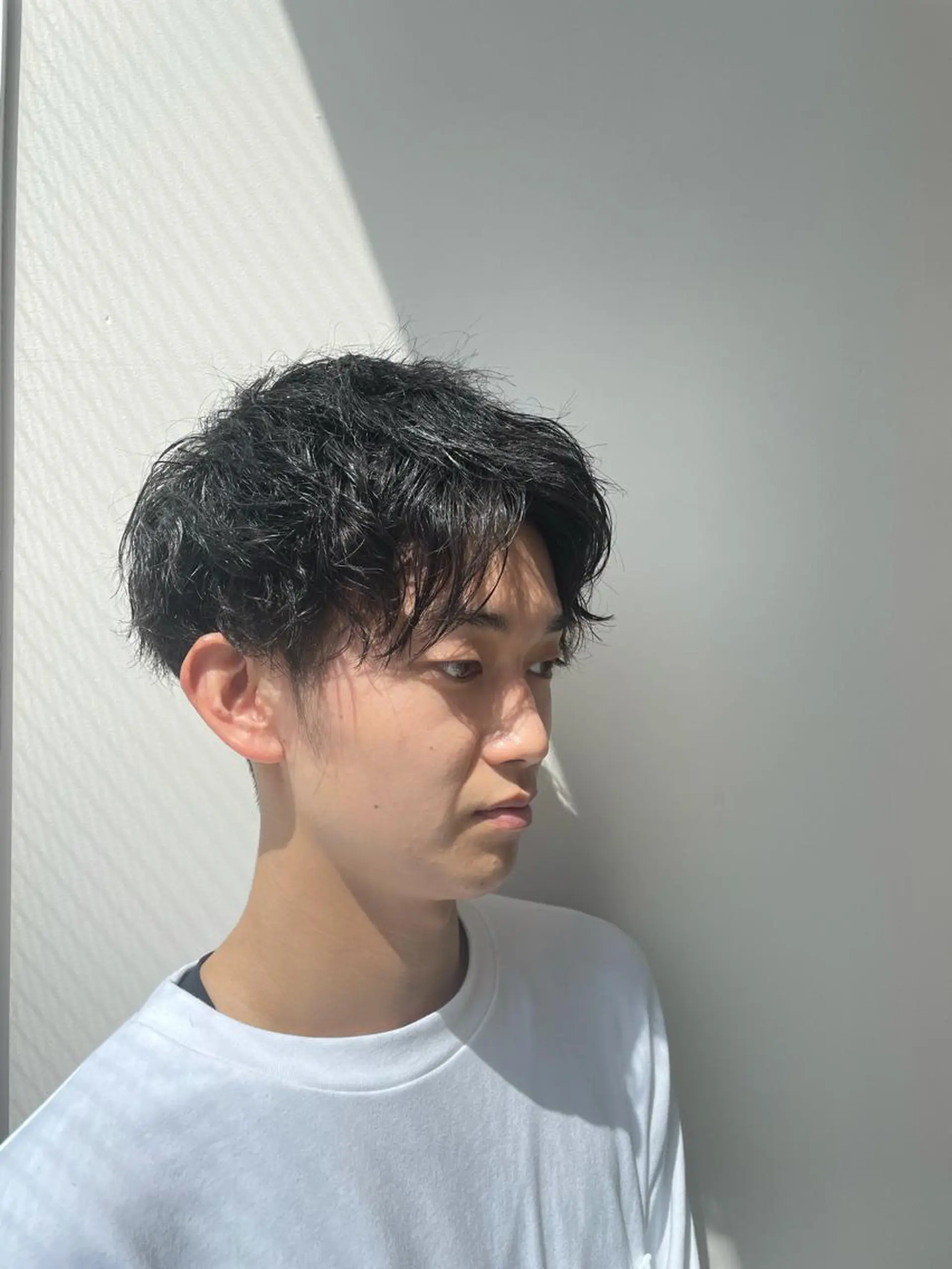 ショート パーマ メンズ 渋谷レイヤーカット/ 暖色艶カラー🩵高橋のヘアスタイル