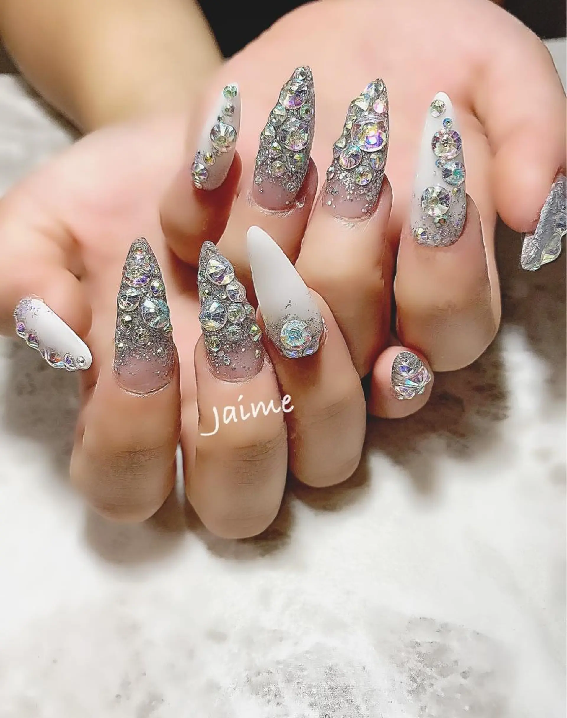 ロング ネイル Jaime Yuiのネイルデザイン