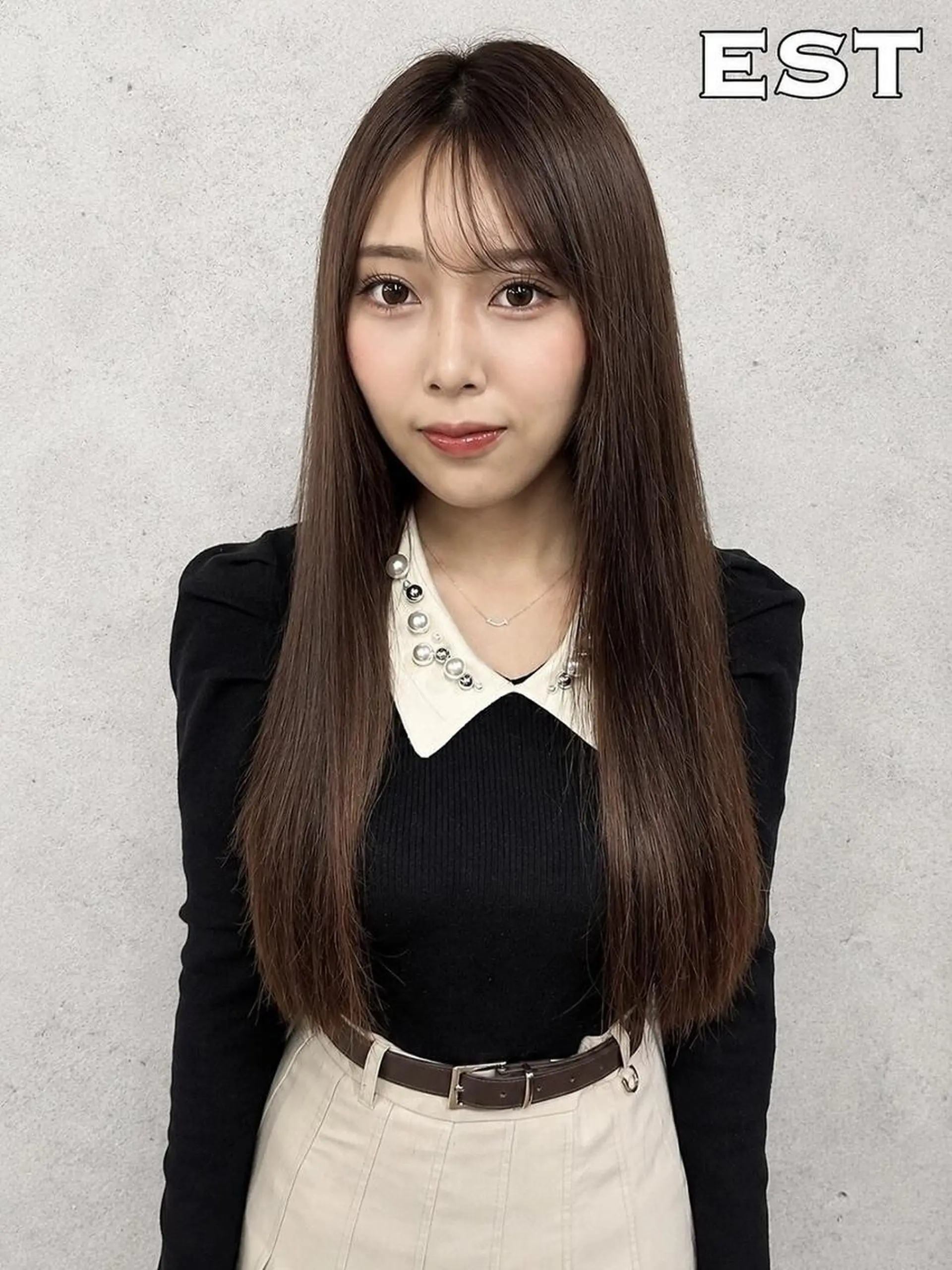 カラー ロング シールエクステ バレイヤージュ ベージュカラー ブリーチ ケアブリーチ MORI MARIKAのヘアスタイル