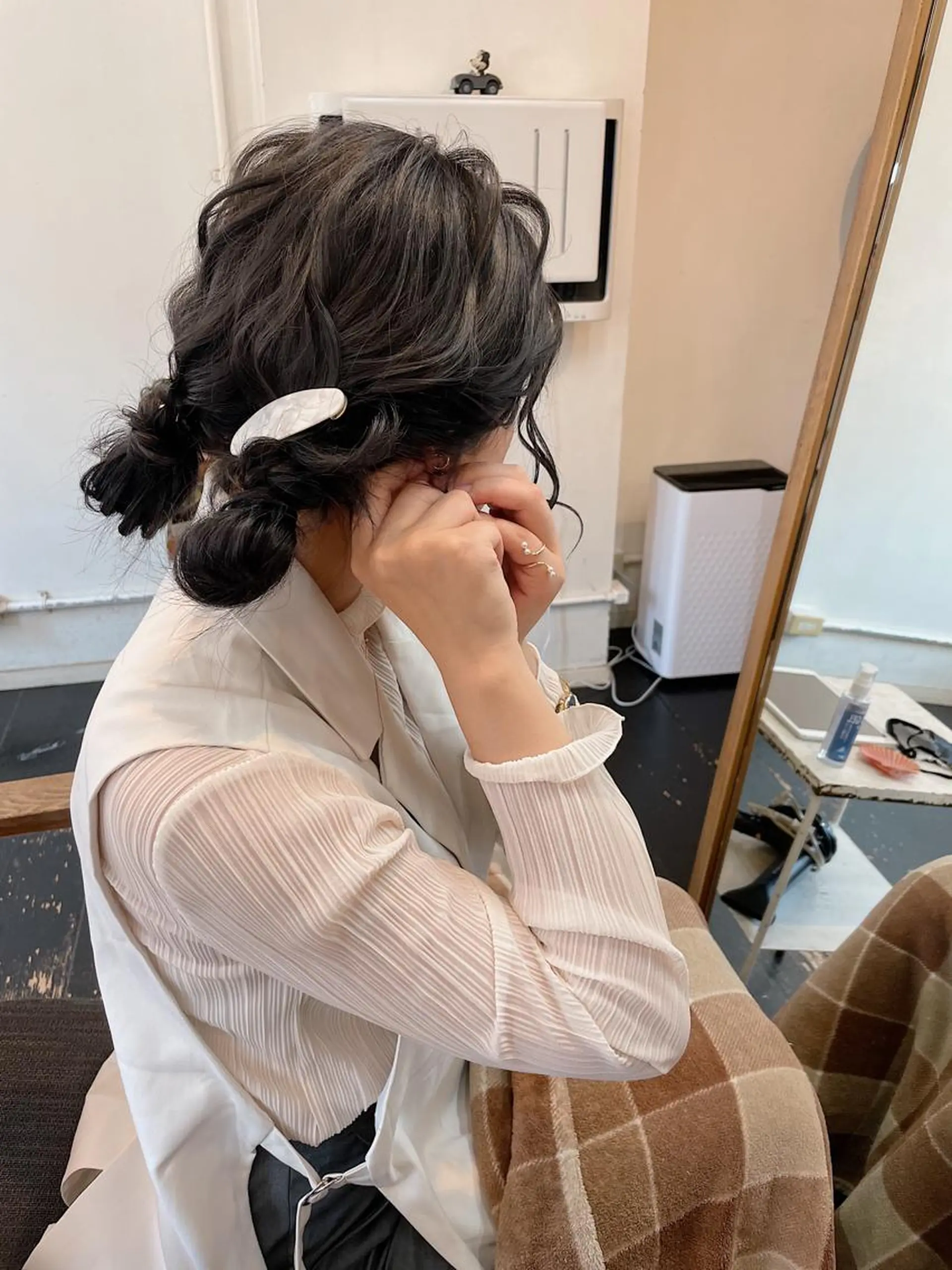 セミロング ヘアアレンジ お団子ヘア ヘアセット h a k u 大倉 卓人のヘアスタイル