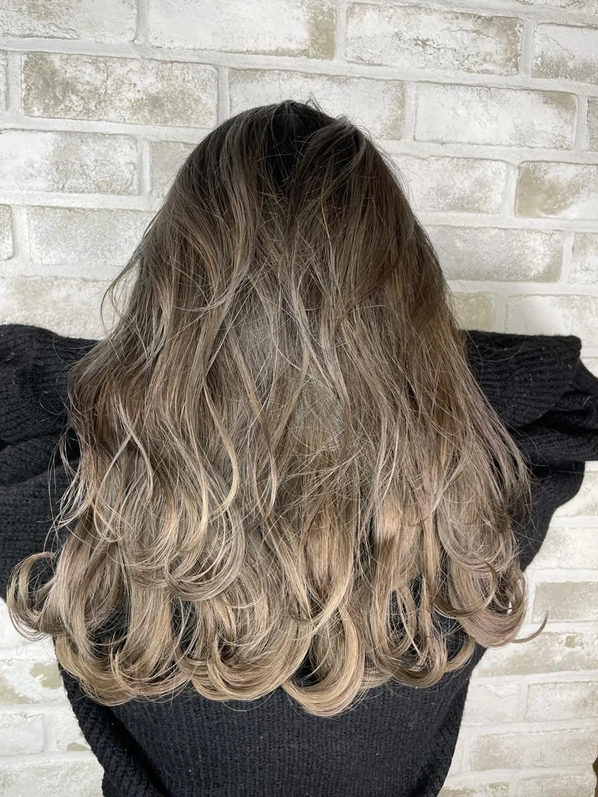 ロング カラー takumi Hのヘアスタイル