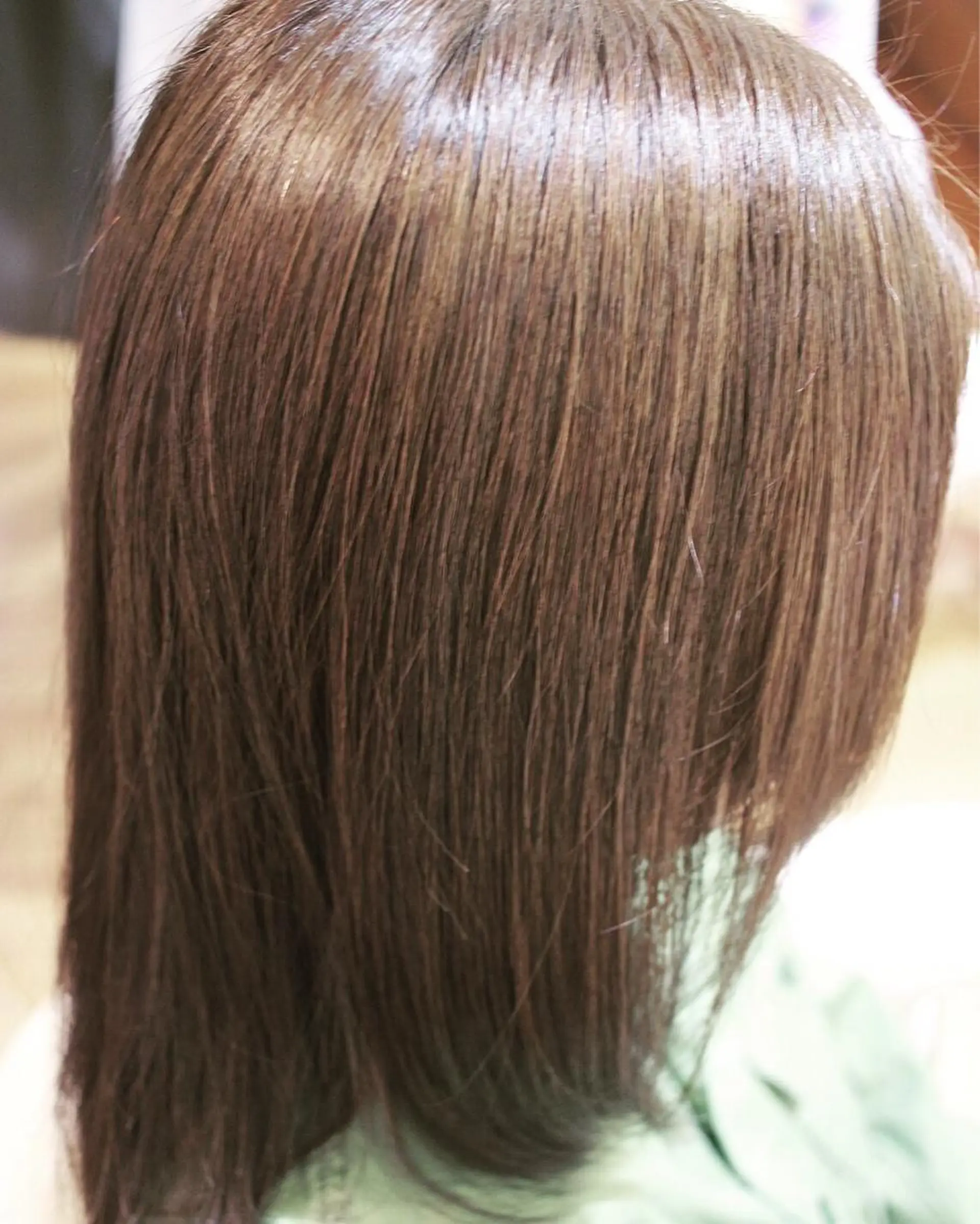 セミロング カラー 大場 優のヘアスタイル