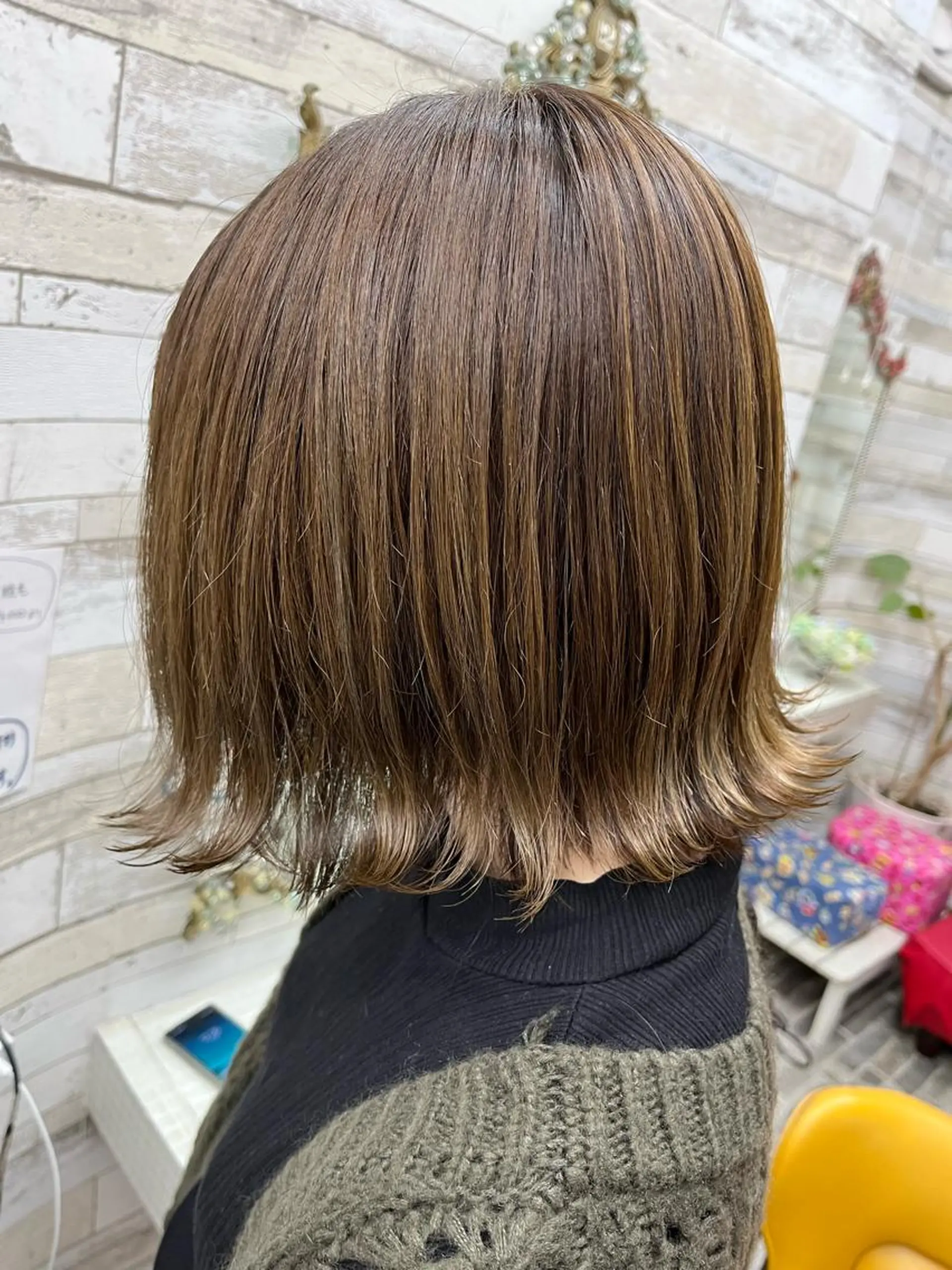ショート カラー ボブ 外ハネヘア カット ヘアカラー トリートメント 美容室スージーズ所属・大坪 拓斗のヘアスタイル