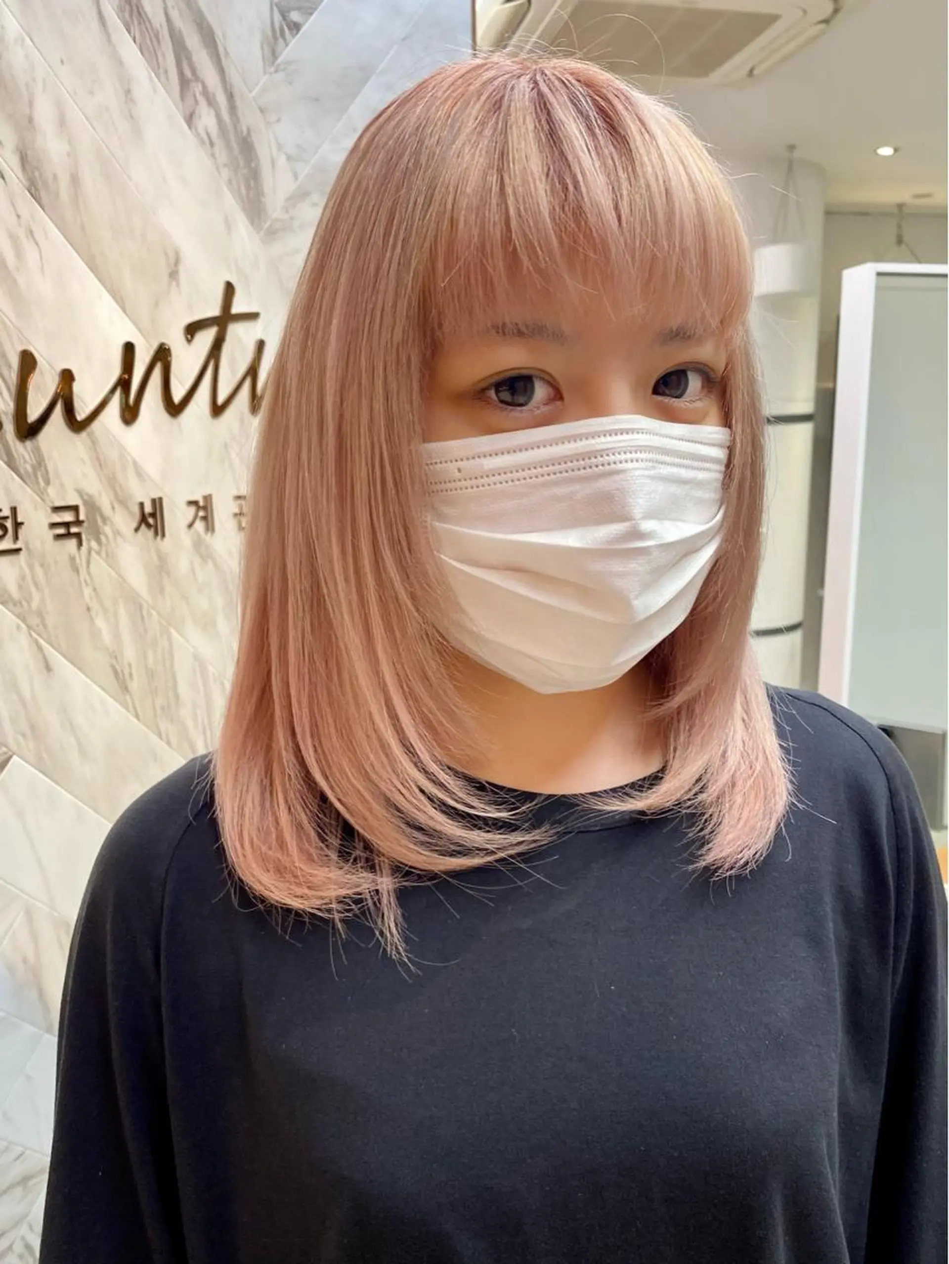 ミディアム カラー バレイヤージュ ブリーチ ケアブリーチ ダブルカラー ハイライトカラー welring hair salonのヘアスタイル