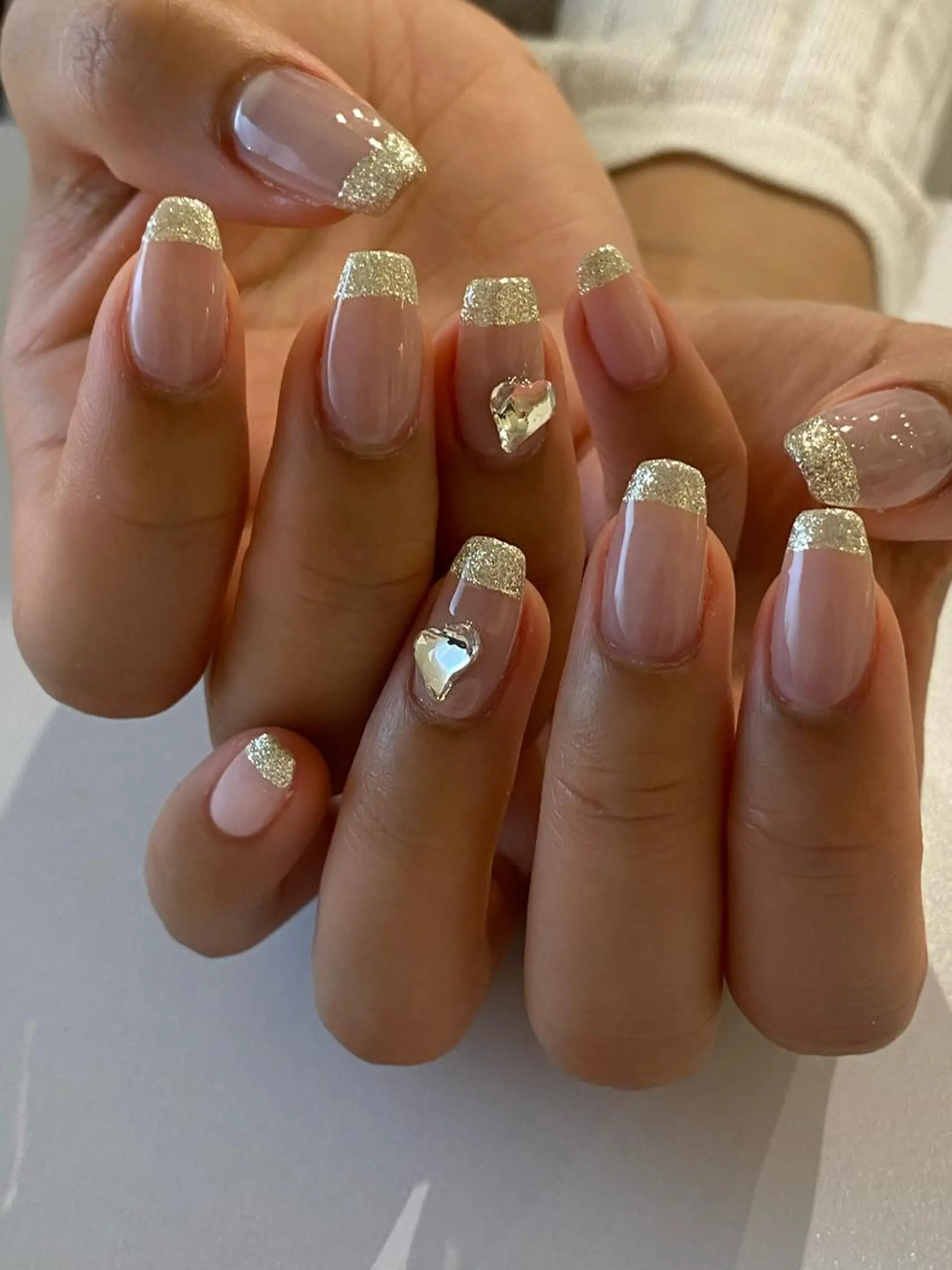 ネイル ハート ニュアンスネイル ハンドネイル Ann. nail.tokyo所属・Ann nailのネイルデザイン