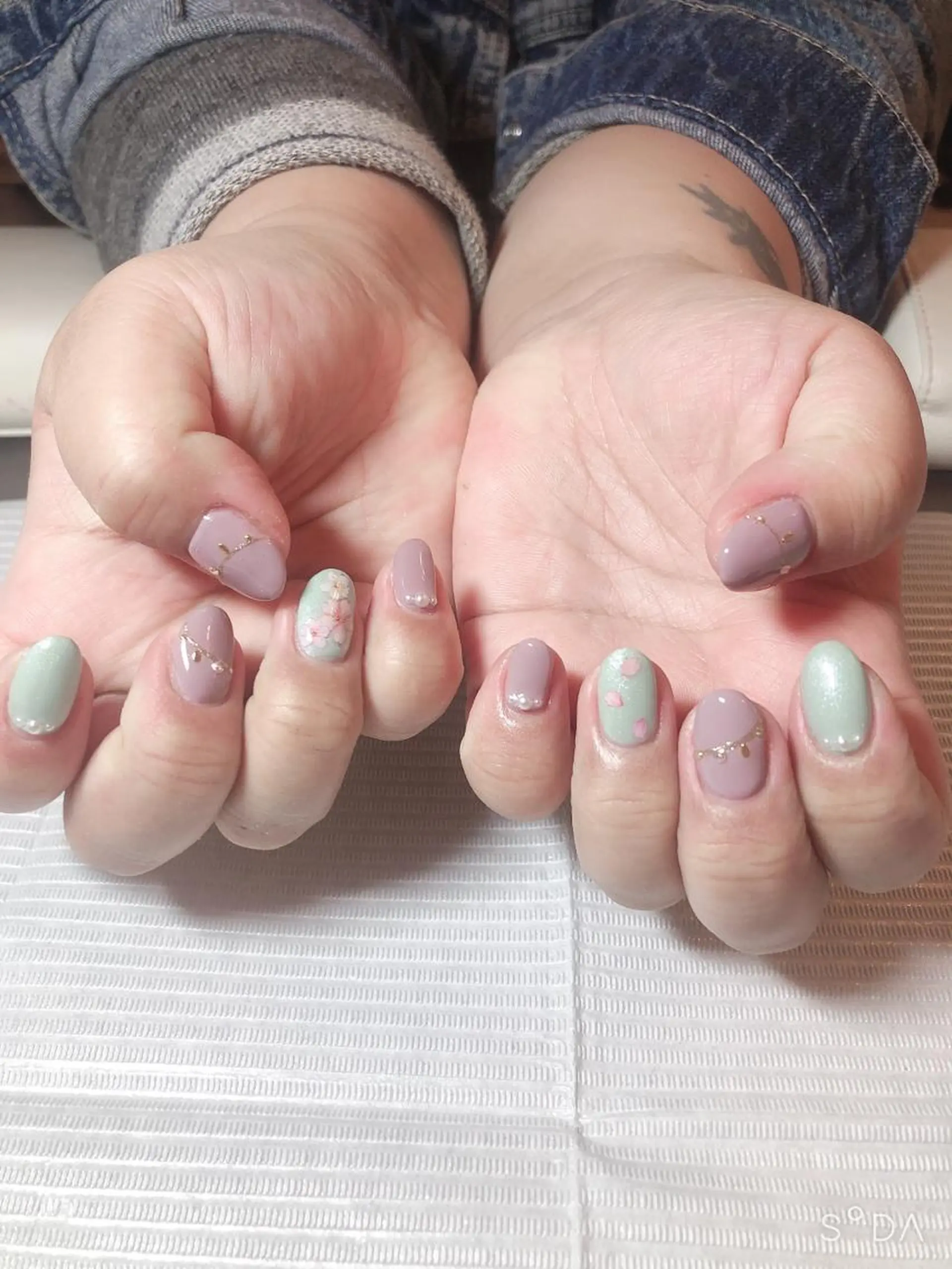 ネイル 桜ネイル 吉野✨ ネイルデザイナー✨のネイルデザイン