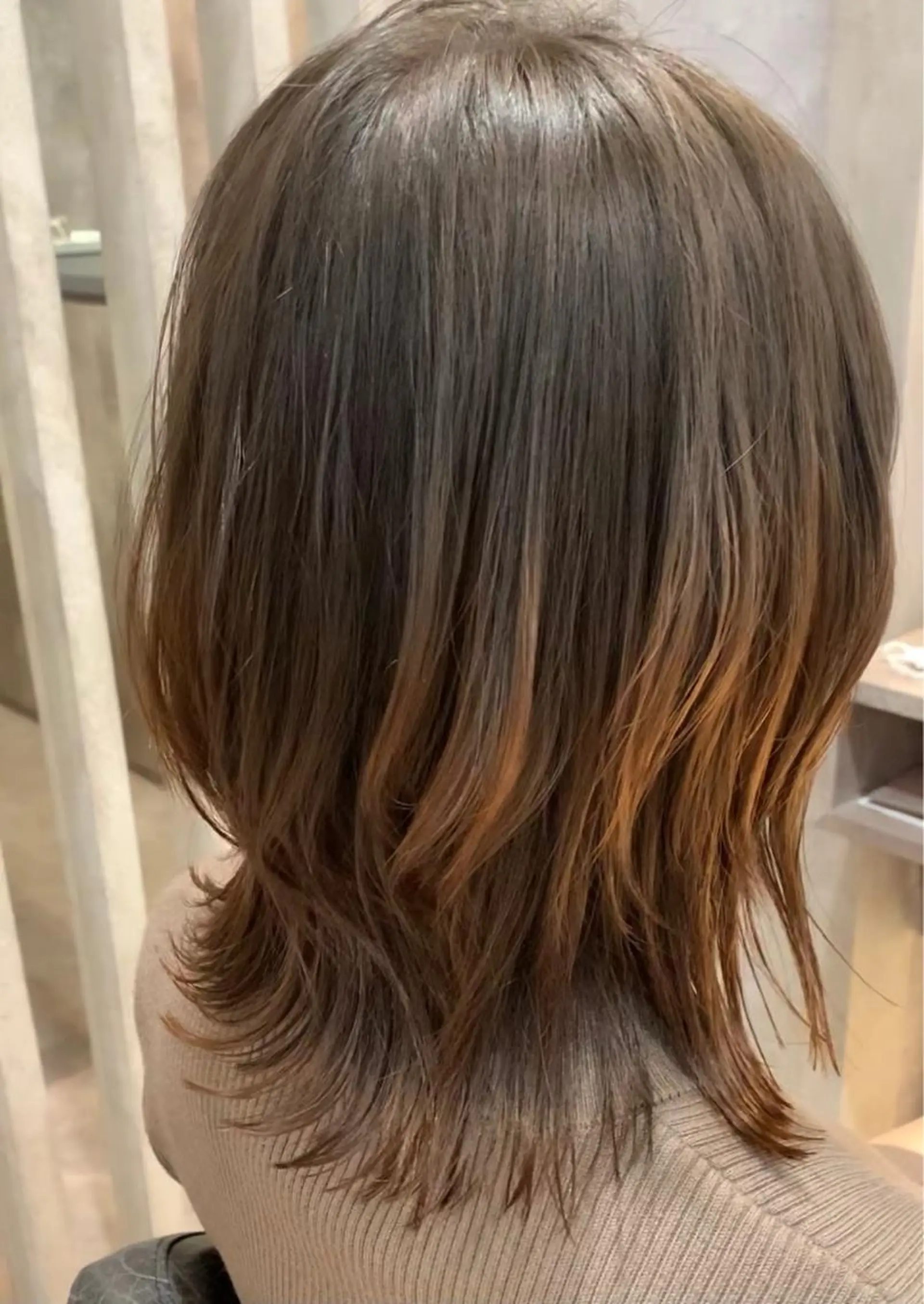 ミディアム くびれヘア くびれレイヤー レイヤーカット カット B E C H I C O〔べち子〕のヘアスタイル