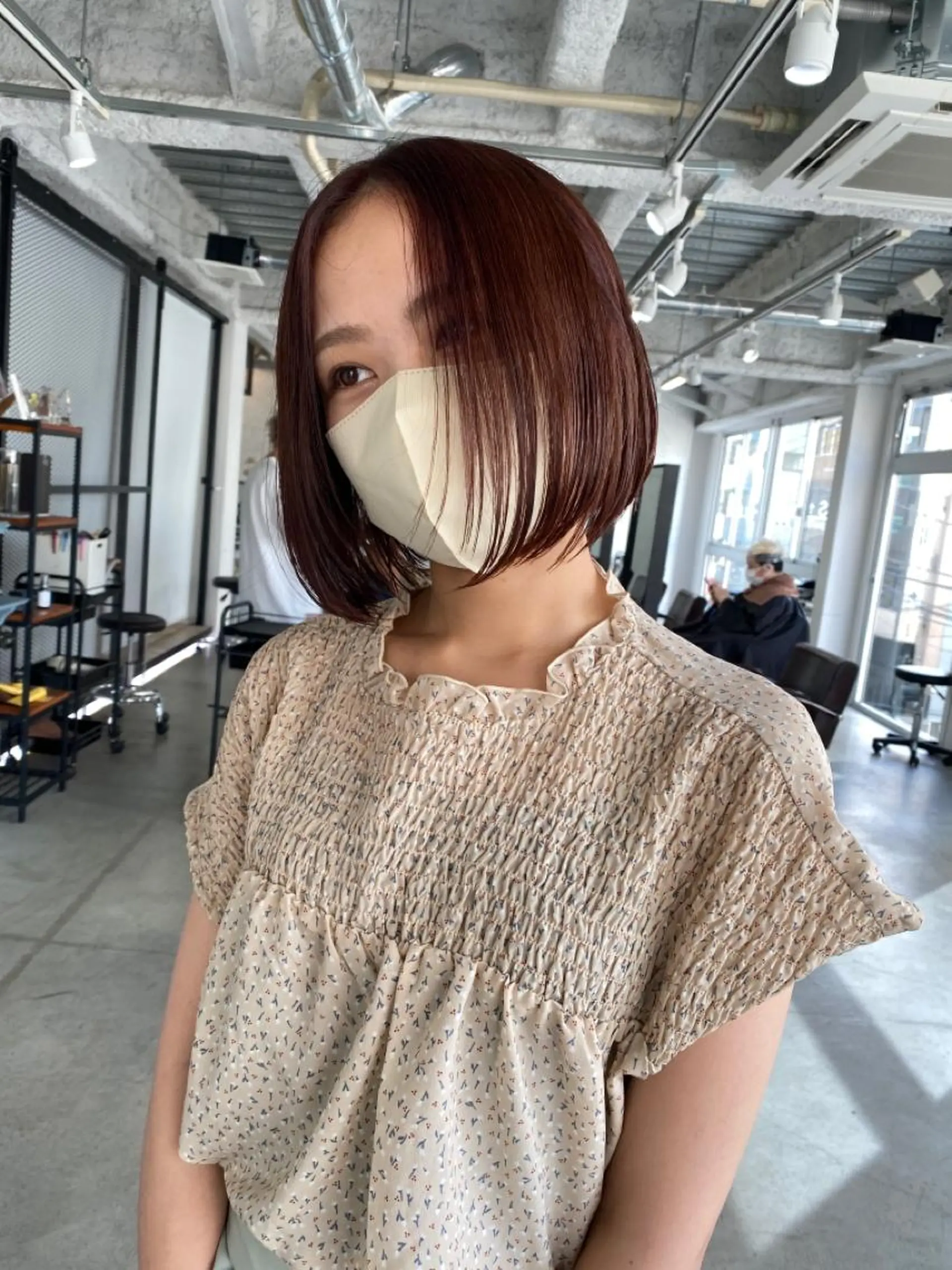 ミディアム カラー KOOKI スティードトーキョーのヘアスタイル