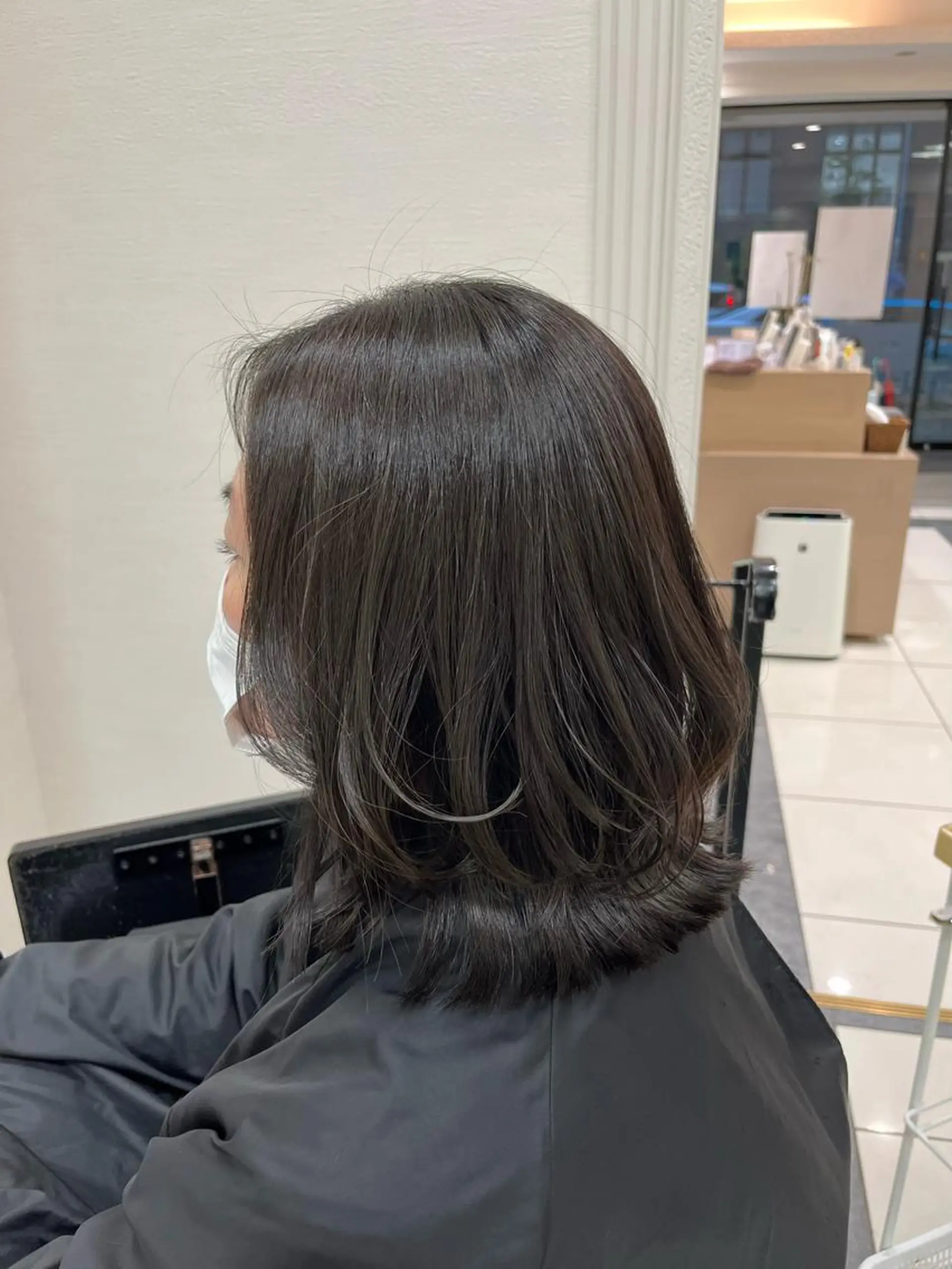 セミロング カラー ブラウンカラー 透明感カラー オリーブブラウン レイヤーカット カット ヘアカラー バレイヤージュ/ヘア アレンジ/shionのヘアスタイル