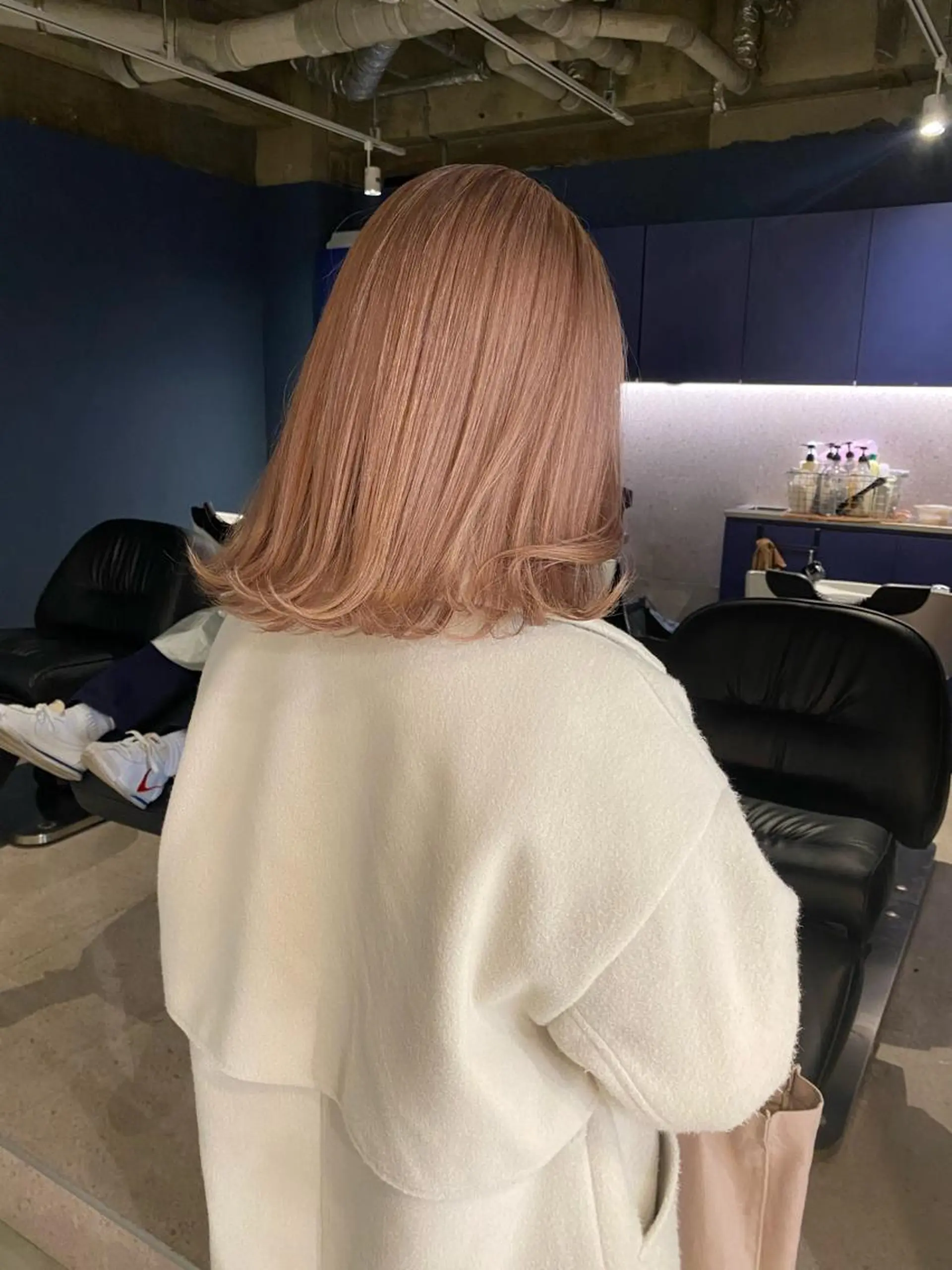 ミディアム カラー ハイトーン/ ボブ 中村麟のヘアスタイル