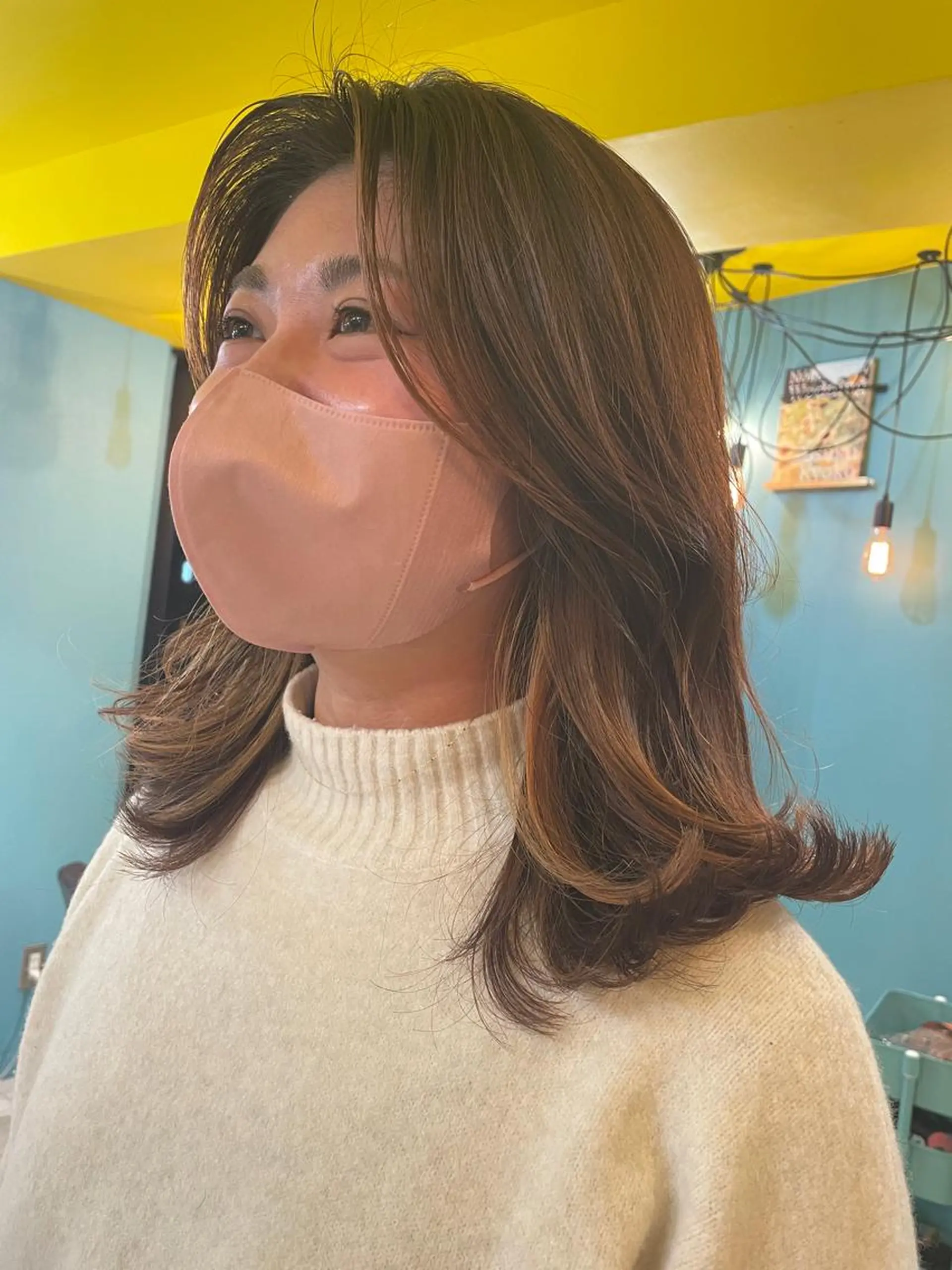 ミディアム カラー パーマ ミディアムパーマ 抜きっぱなしブロンド 顔周りカット 韓国風ヘア デジタルパーマ カット パーマ 末石 智のヘアスタイル