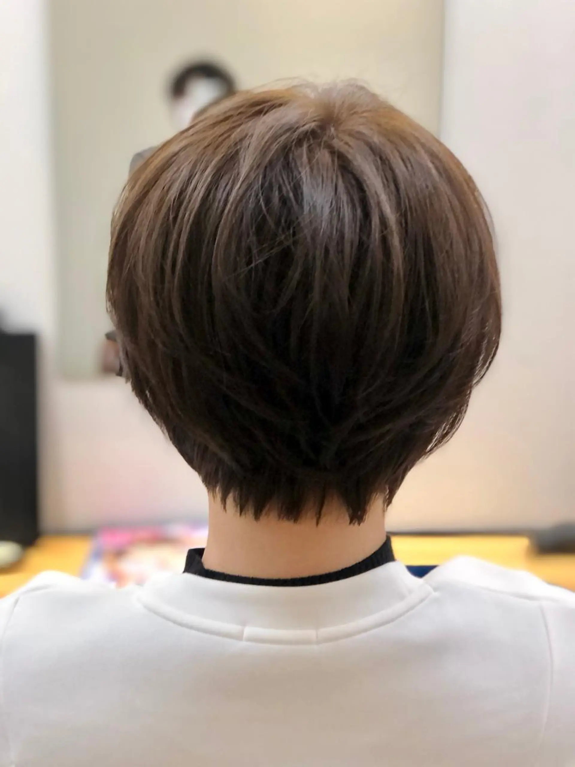 ショート カット ヘアカラー トリートメント H by Real meのヘアスタイル