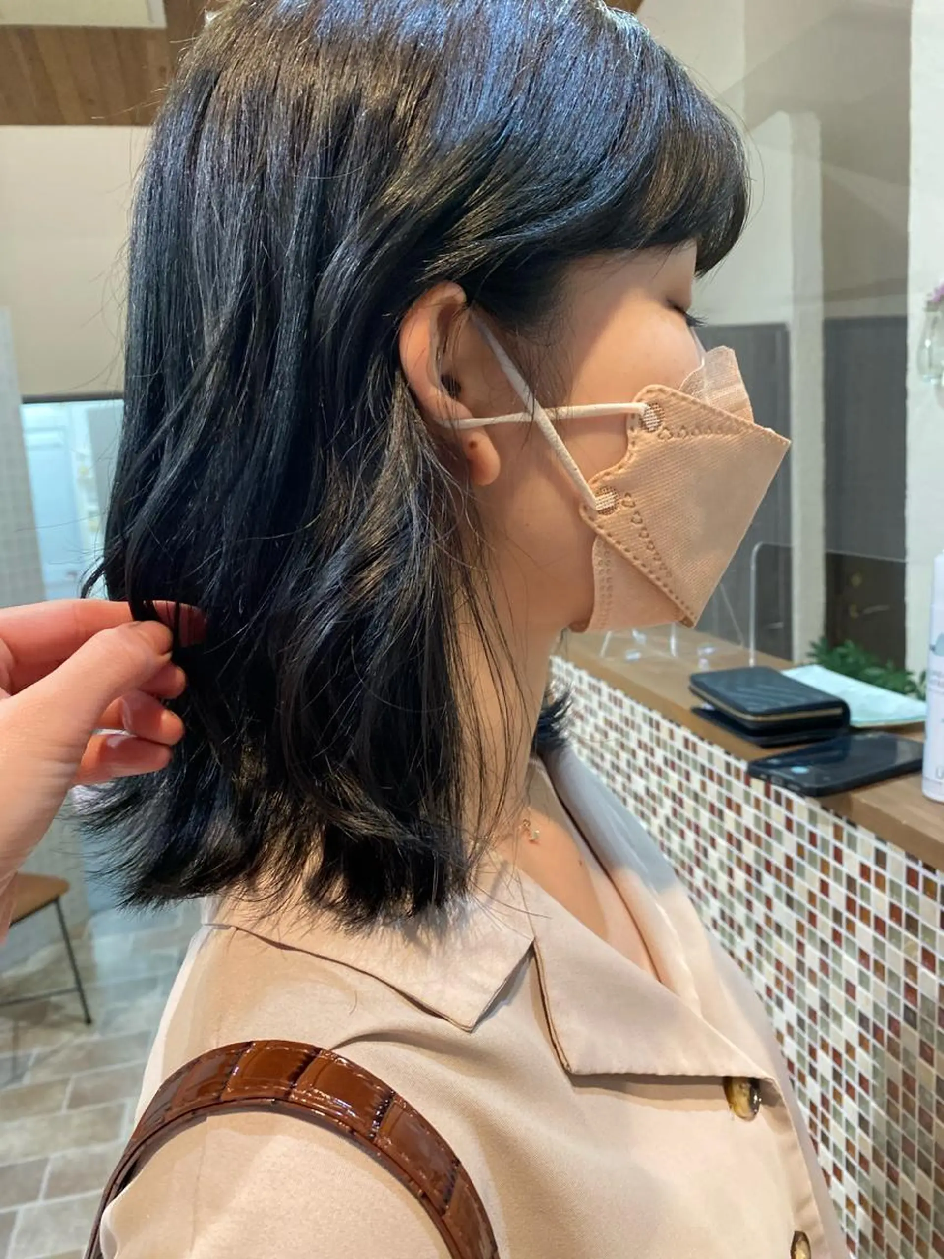 ミディアム 中村 友香のヘアスタイル