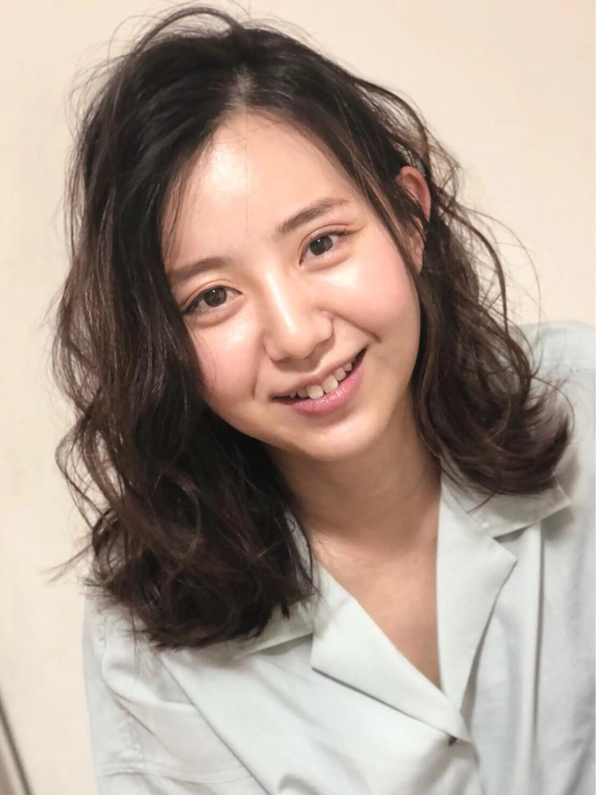 ミディアム カラー ブリーチ 透明感カラー ブリーチなしカラー ヘアカラー トリートメント 韓国hair ·͜· watanabeのヘアスタイル
