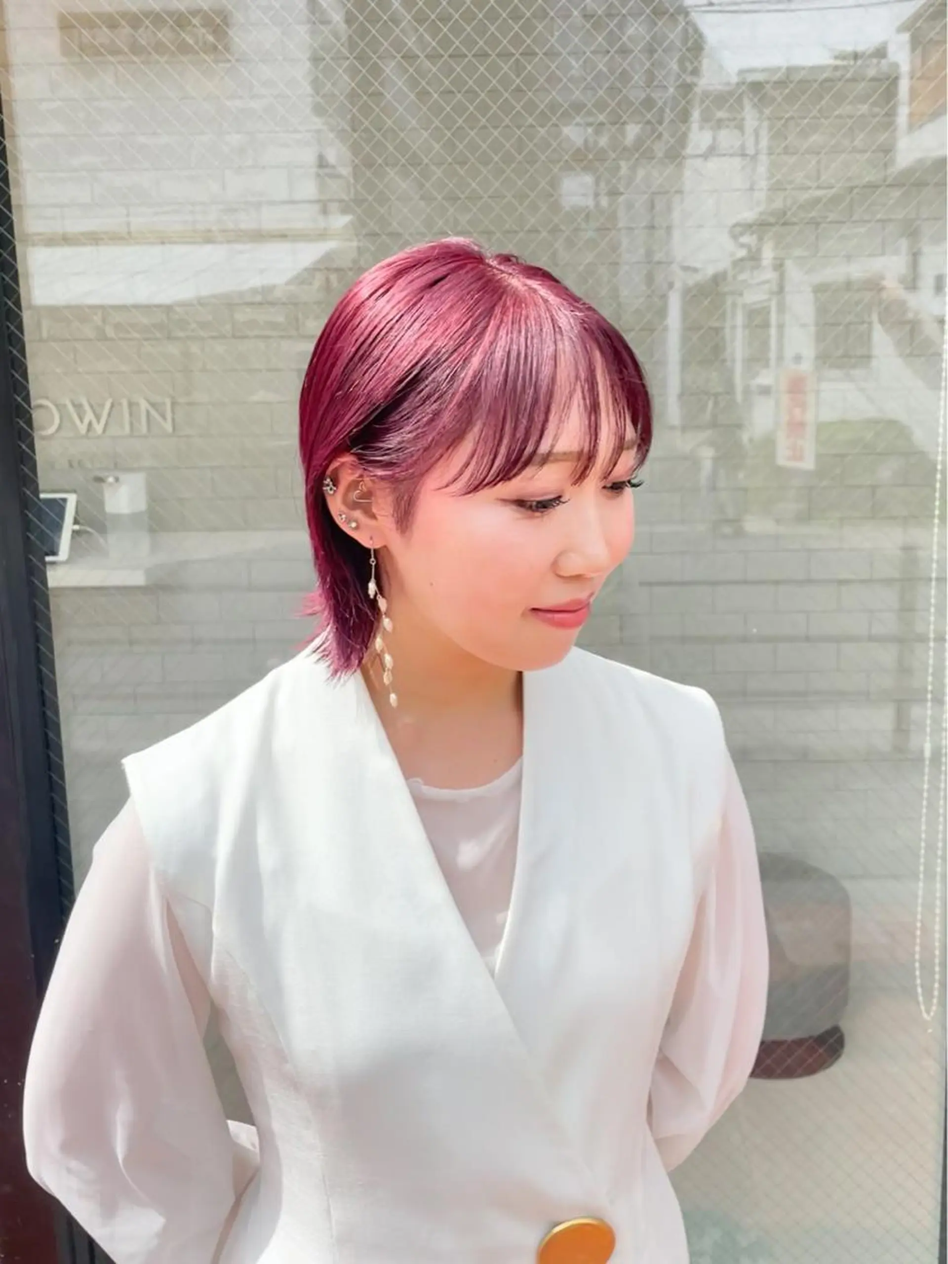 ショート カラー パーマ ヘアアレンジ キッズ ブリーチ ハイライトカラー ハイトーンカラー ハイライト ショートヘア 大人スタイル 太田のヘアスタイル