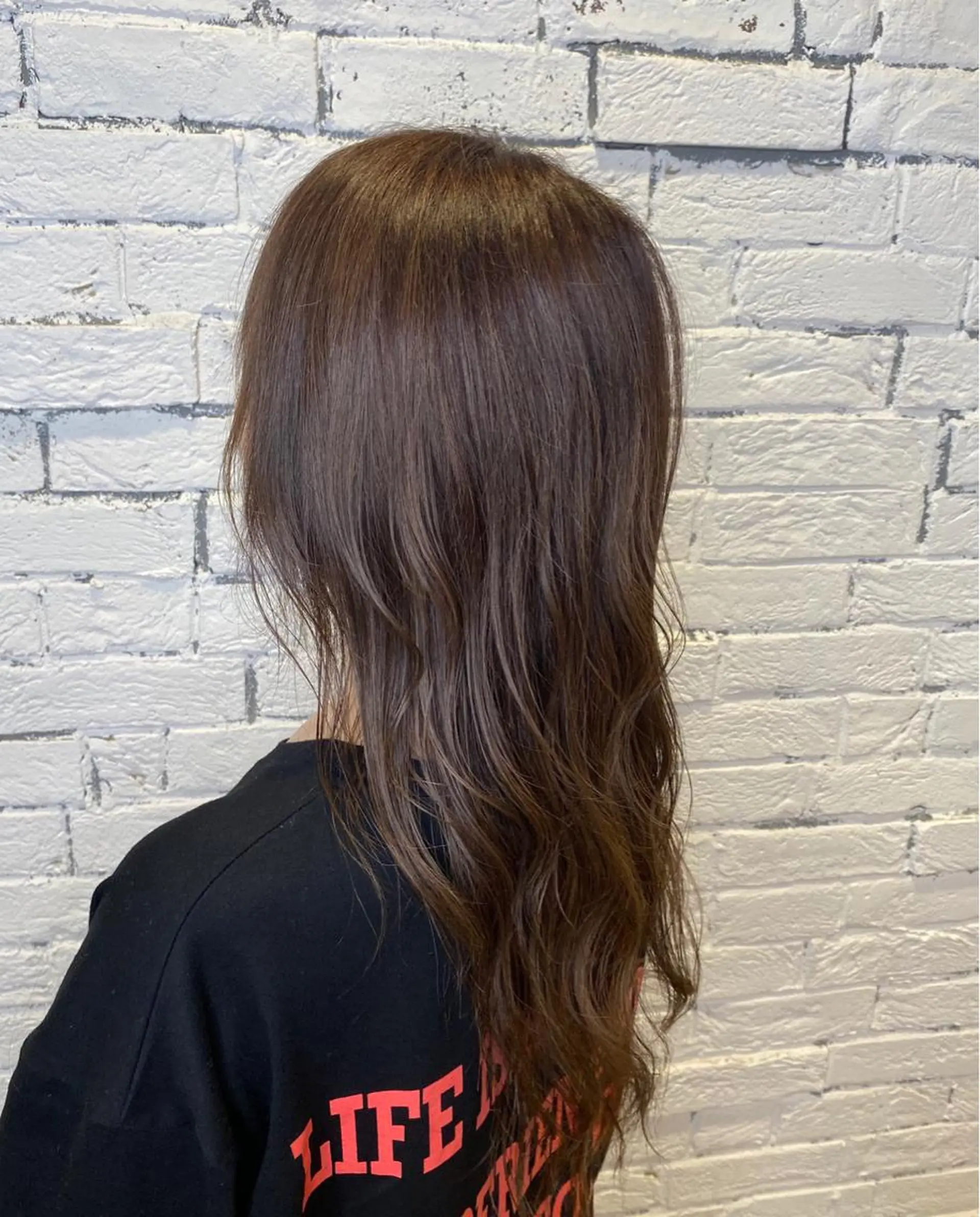 カラー 前田 輝のヘアスタイル