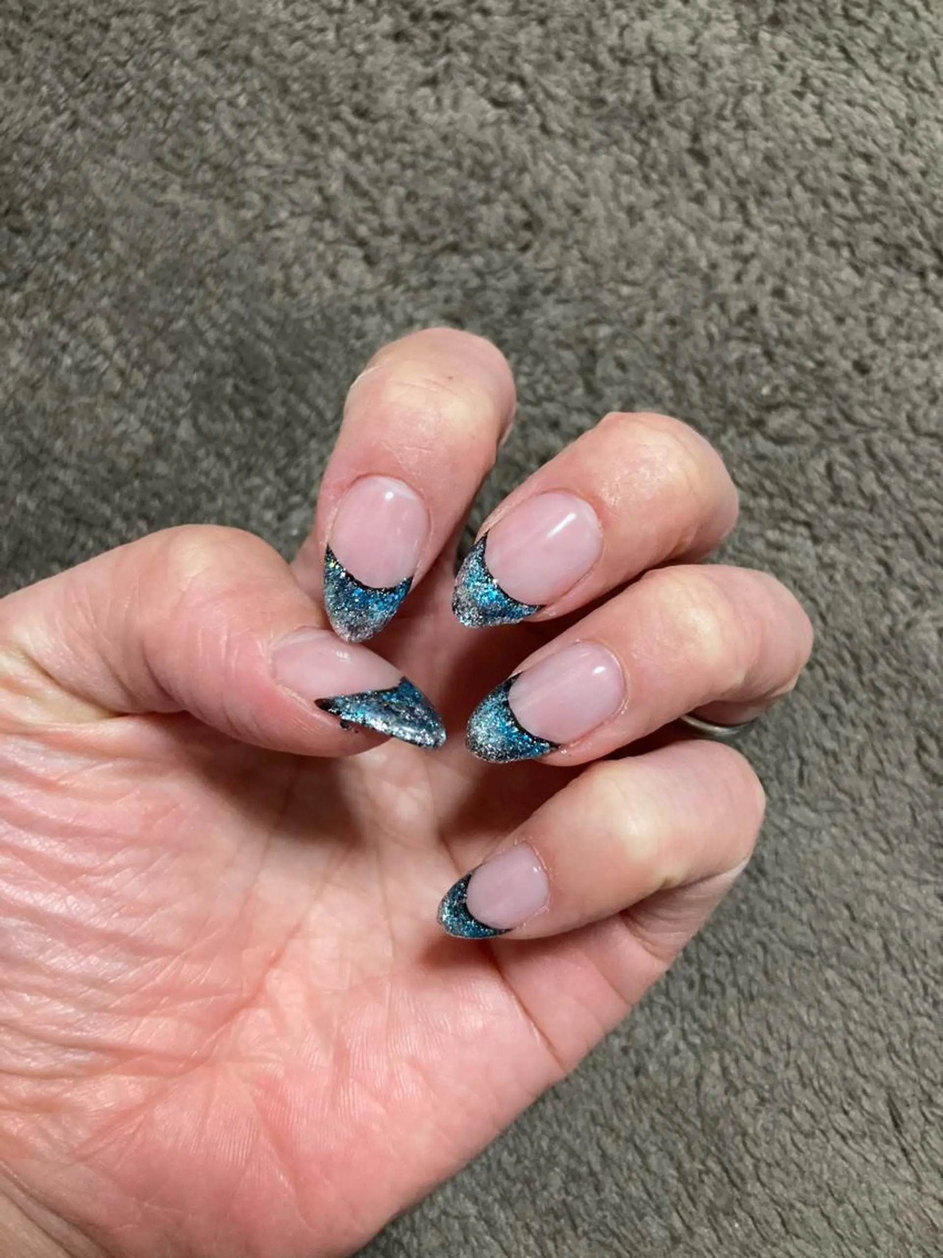 ネイル ECLAT エクラ所属・寺山 千鶴のネイルデザイン