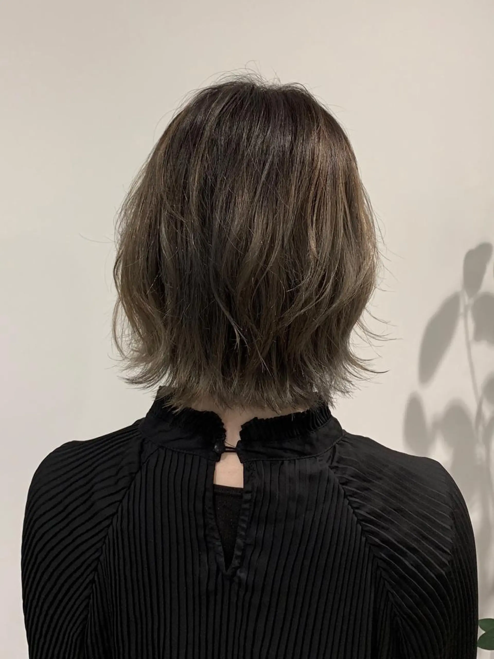 ショート カラー ヘアアレンジ バレイヤージュ 透明感カラー 外国人風カラー レイヤーカット ショートヘア カット ヘアカラー トリートメント 似合わせレイヤー/ 美髪縮毛矯正/ミナエのヘアスタイル