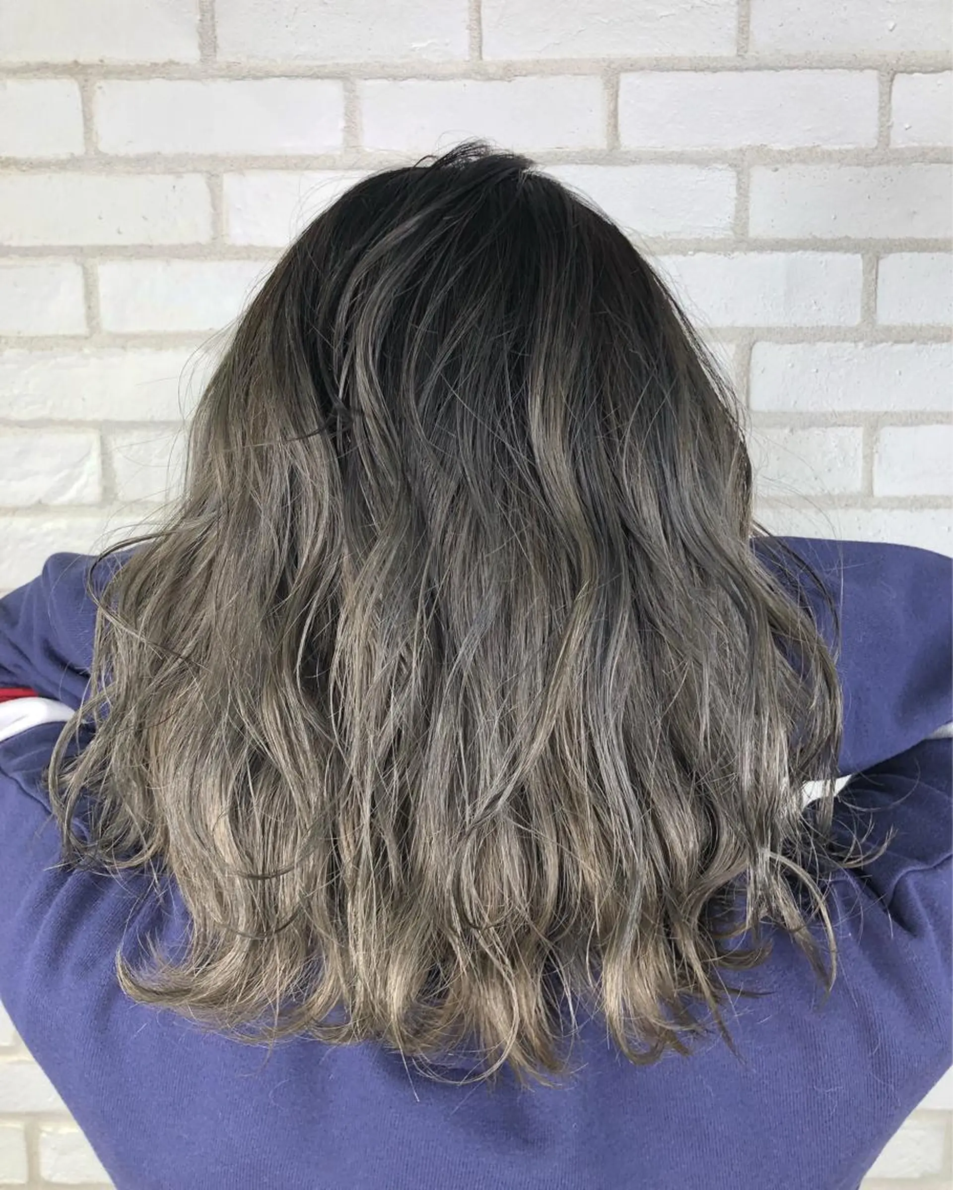 カラー takumi Hのヘアスタイル