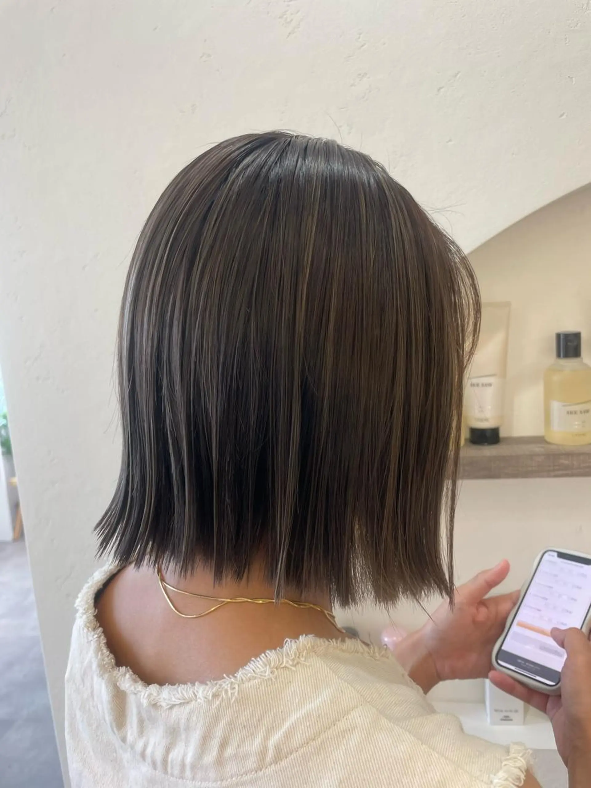 ショート カラー グレージュ ハイライトカラー ハイライト hair house luana所属・村上 由希のヘアスタイル