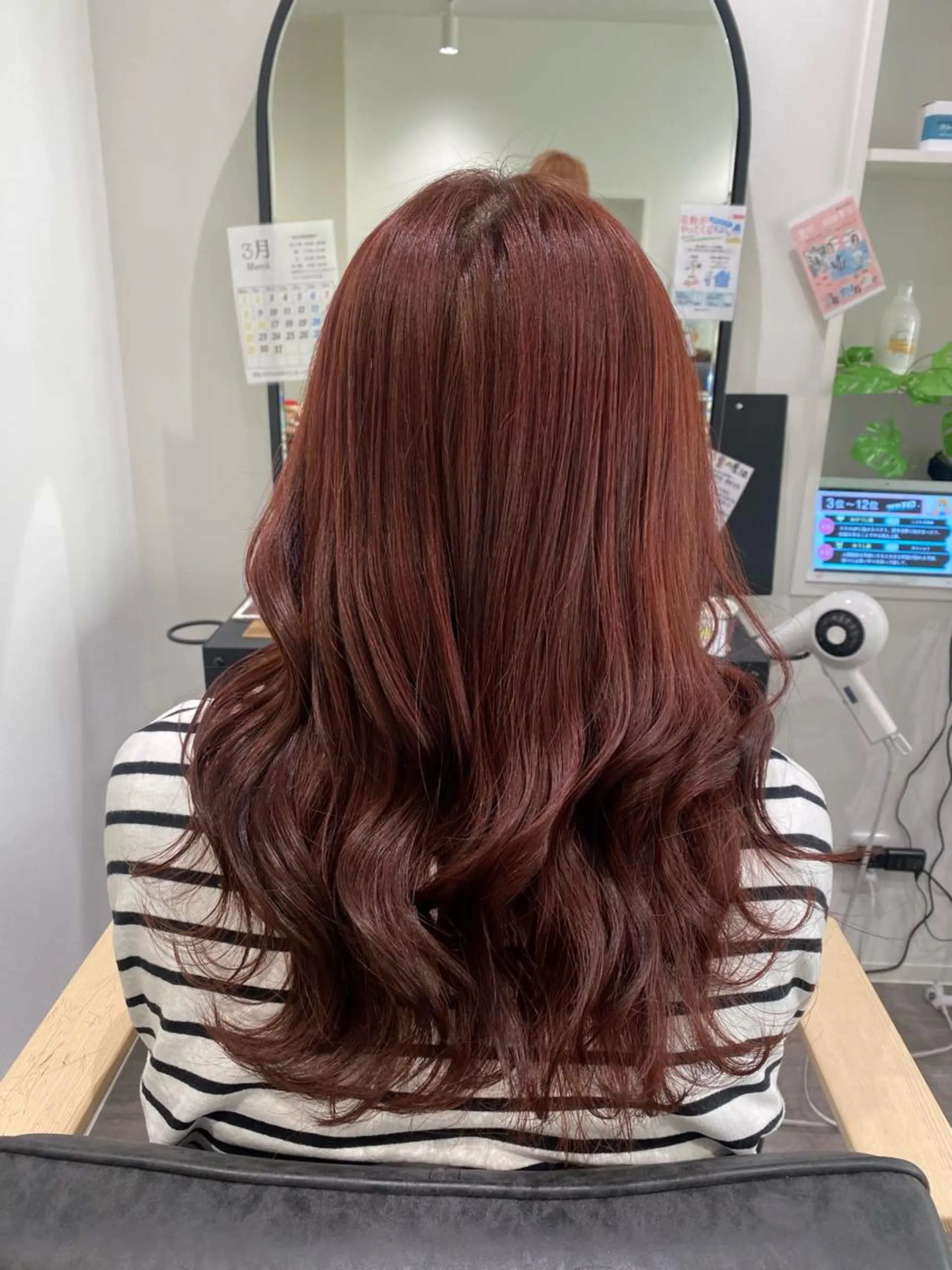 セミロング カラー 大野 美紅のヘアスタイル