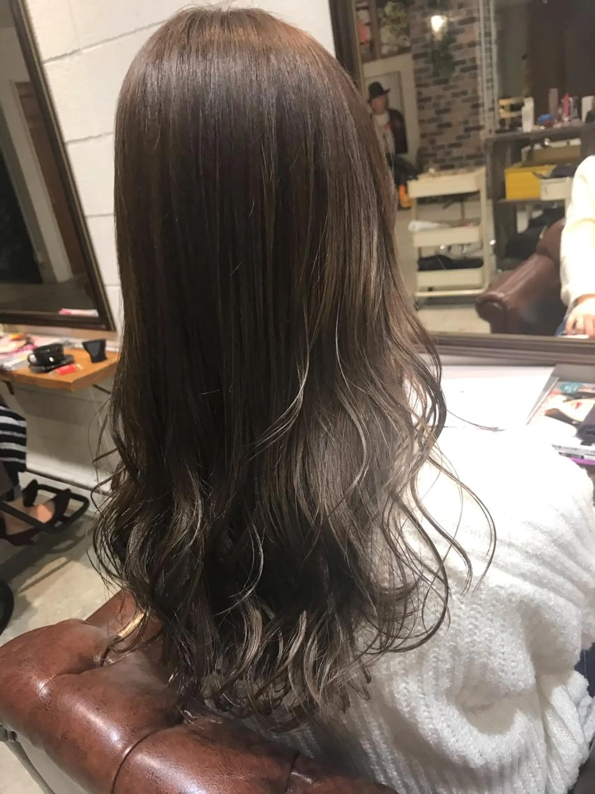 ロング カラー パーマ ヘアアレンジ メンズ キッズ グレージュ ラベンダーカラー Forest. -髪質改善-のヘアスタイル