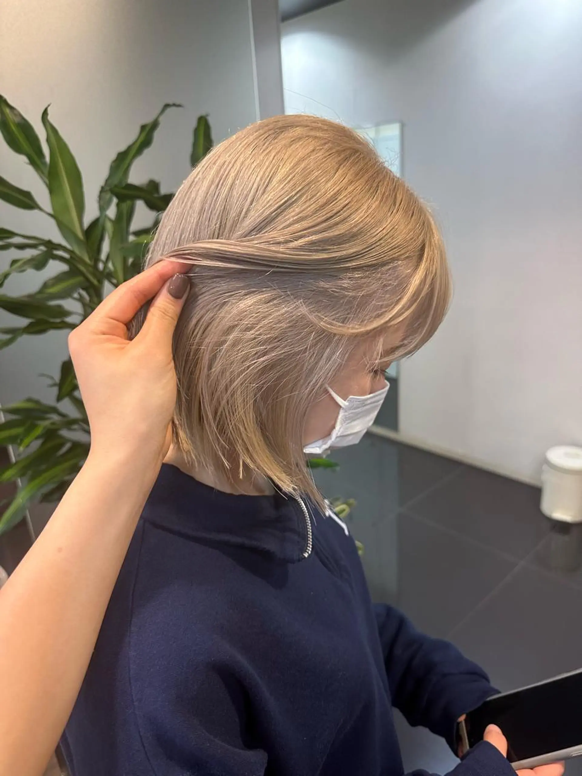 ミディアム カラー ブロンド ホワイトブロンド ブリーチカラー/ベー ジュ/Hono🦖のヘアスタイル