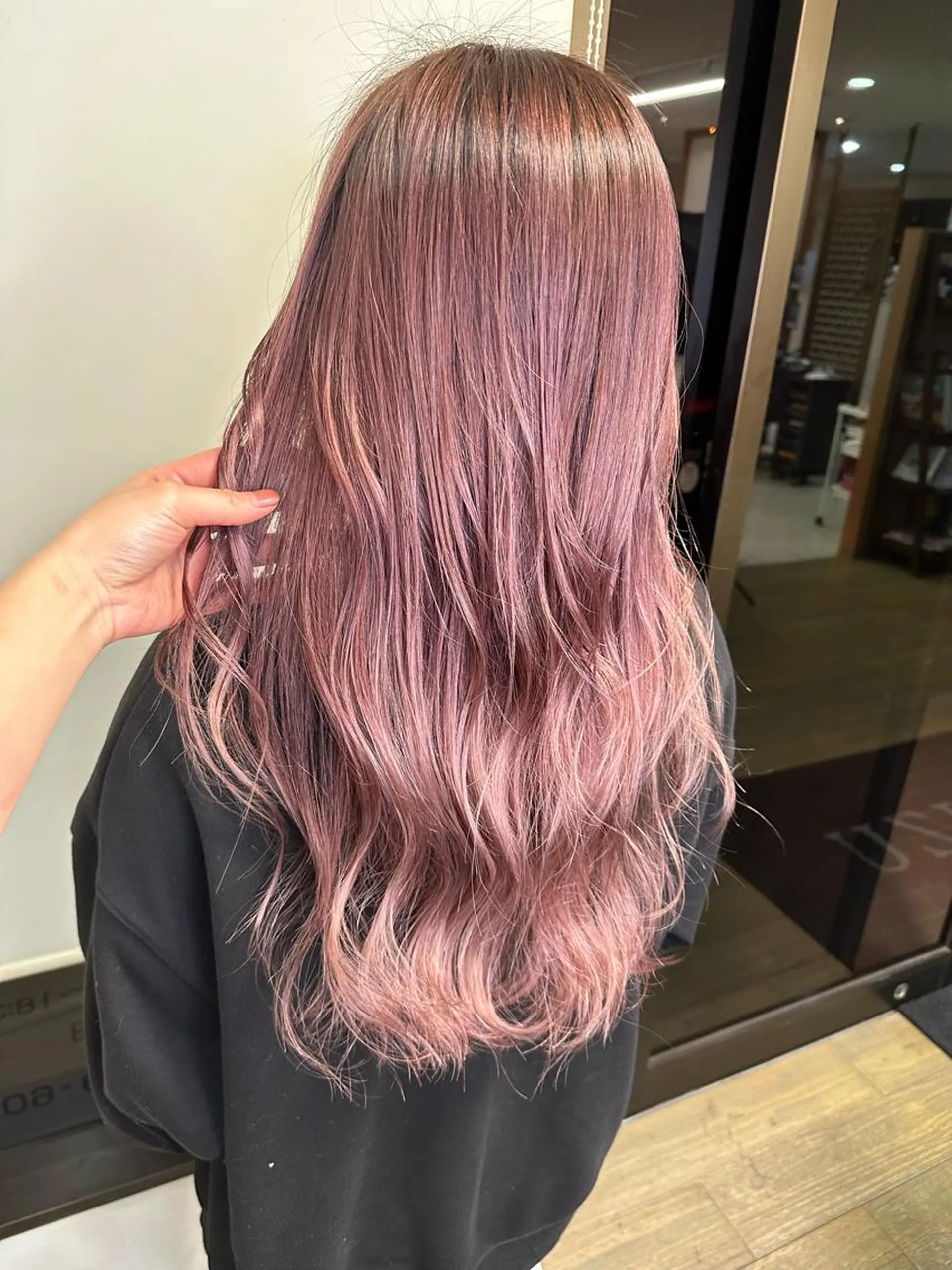 ロング カラー ピンクカラー 外国人風カラー カット ヘアカラー トリートメント peg.hair所属・ブリーチカラー🫧 森　凪沙のヘアスタイル