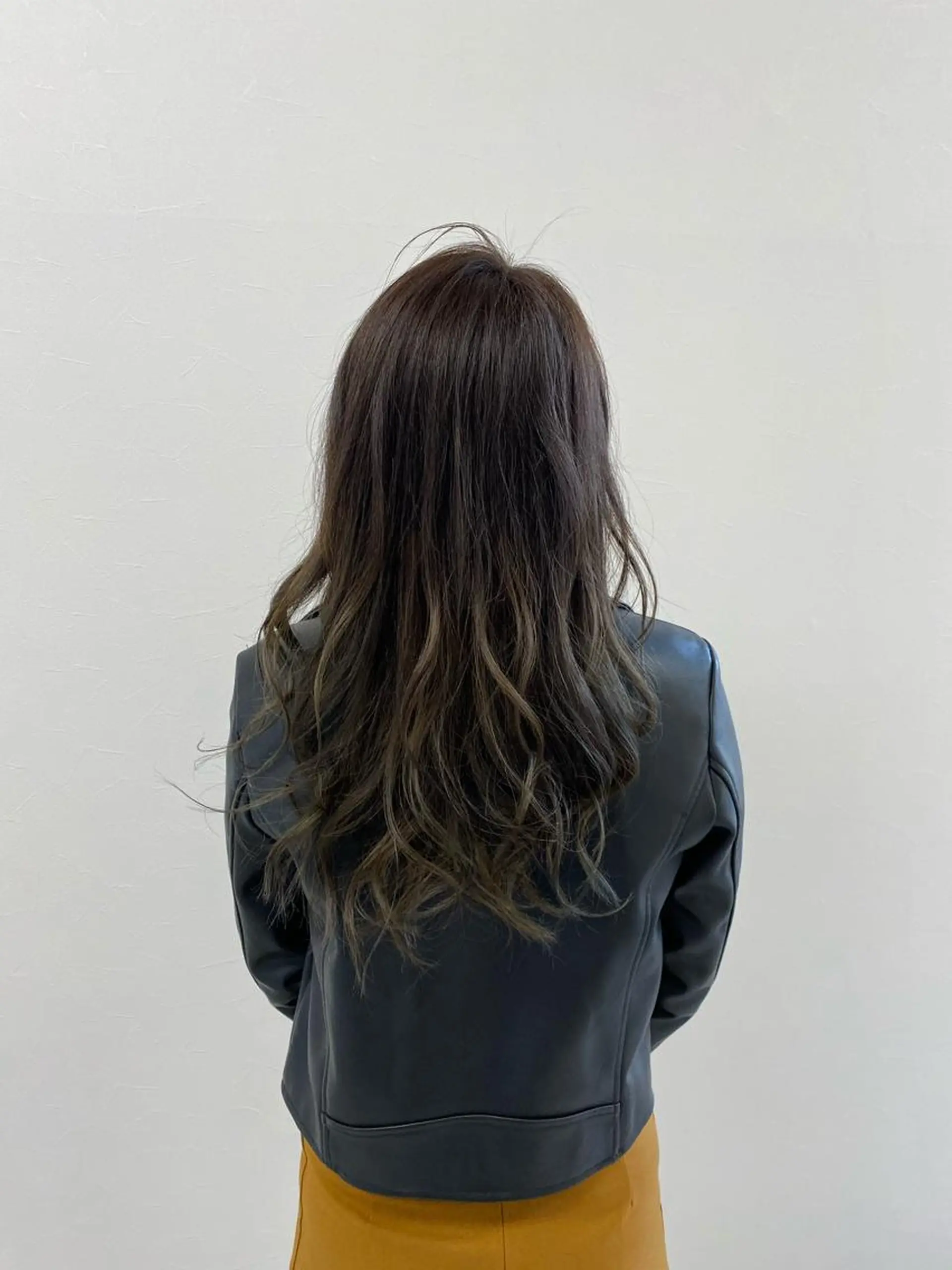 ロング KAITOH ATSUSHIのヘアスタイル