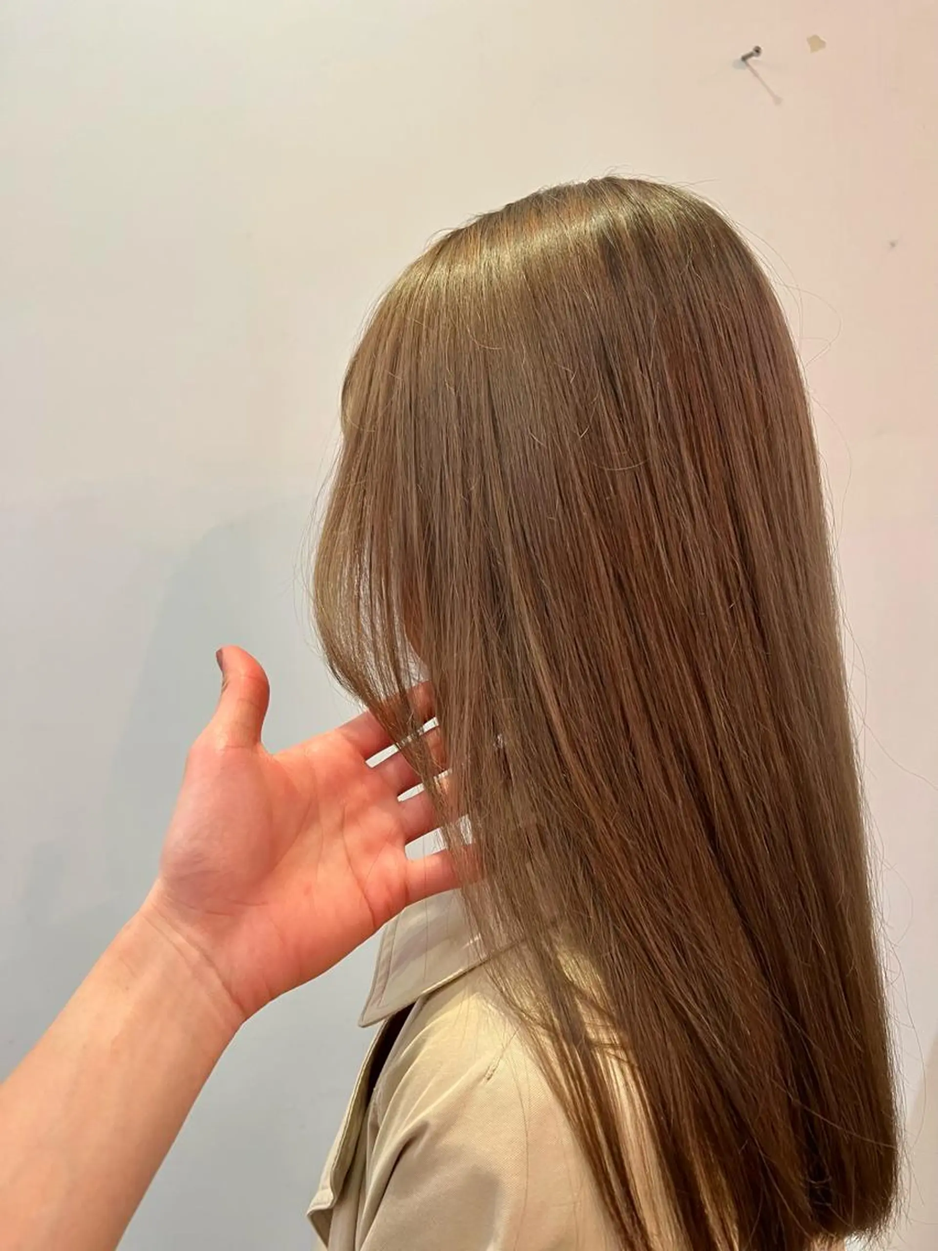 セミロング 似合わせレイヤー ＆透明感カラーのヘアスタイル