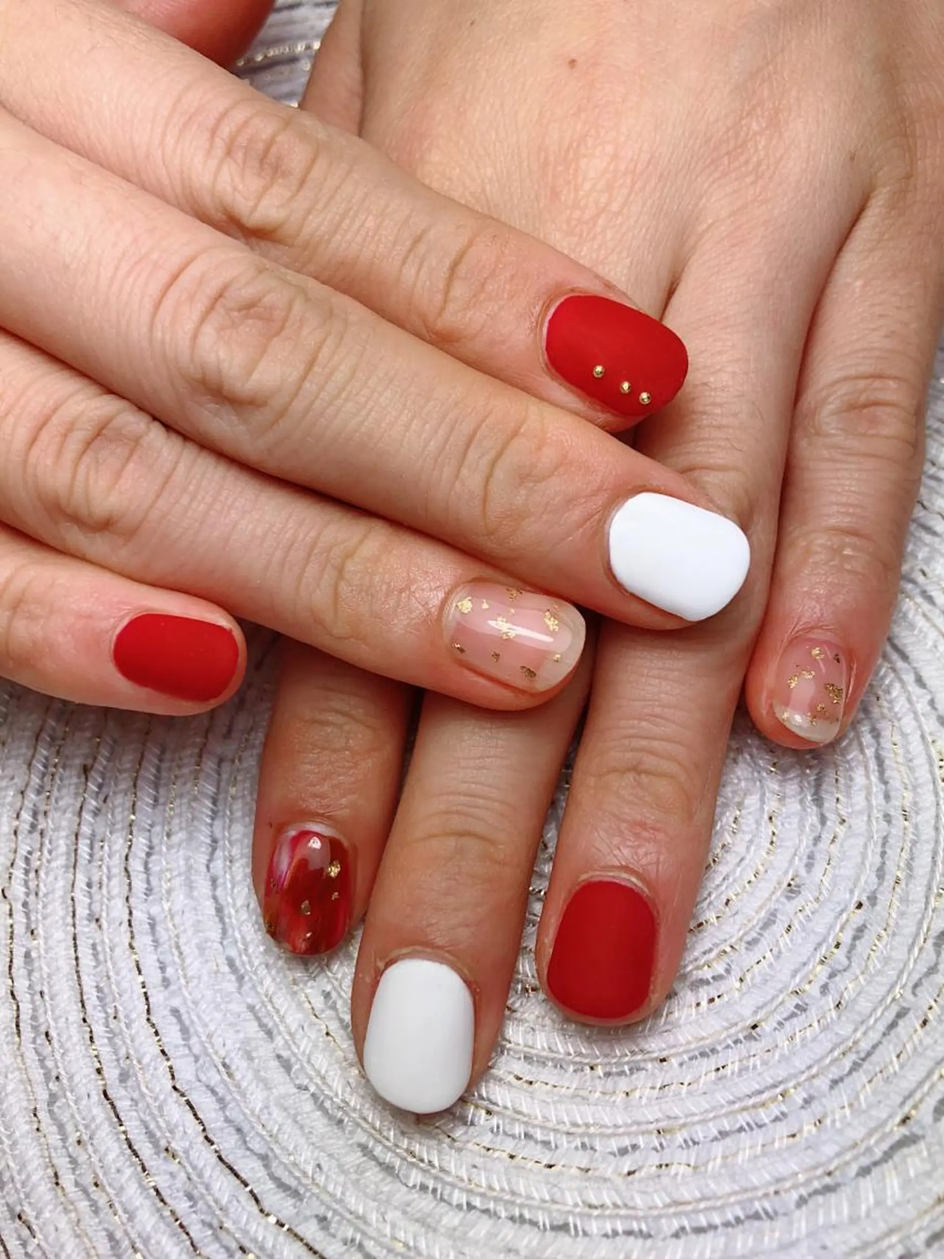 ネイル マットネイル ショートネイル 石原 夕華のネイルデザイン