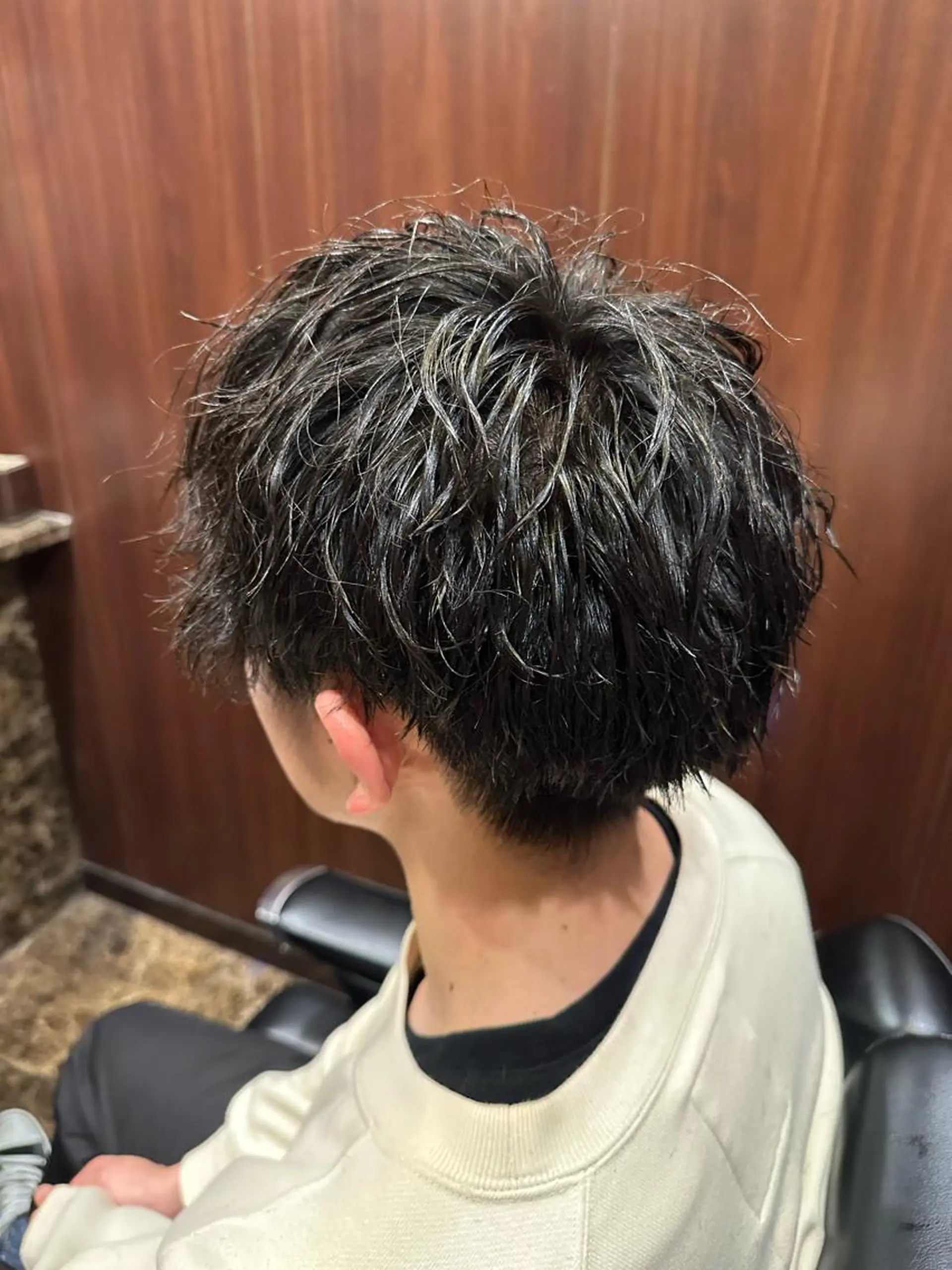 ショート パーマ メンズ 尾島 杏香のヘアスタイル