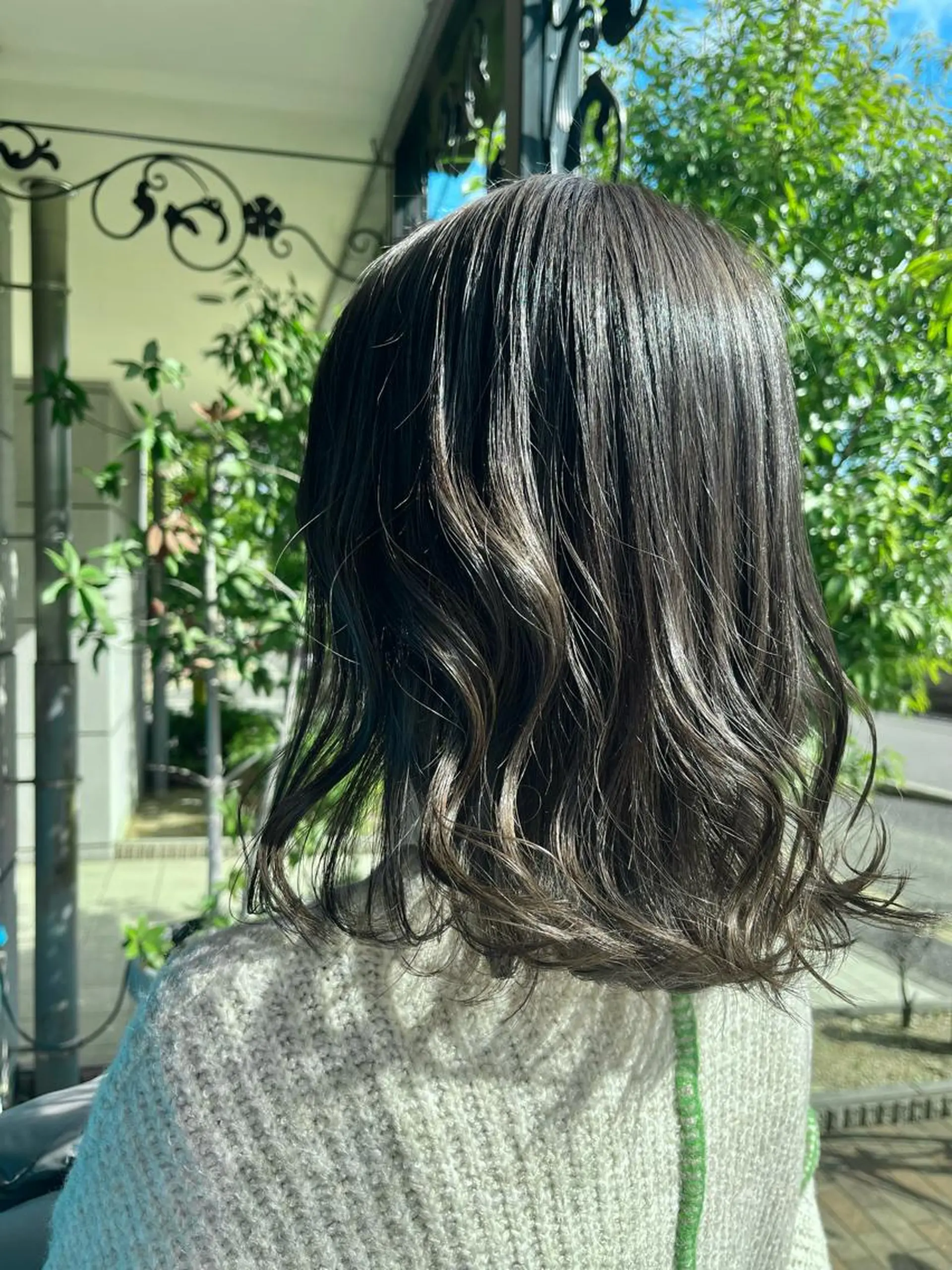 ミディアム カラー ヘアカラー トリートメント 三好 菜月のヘアスタイル