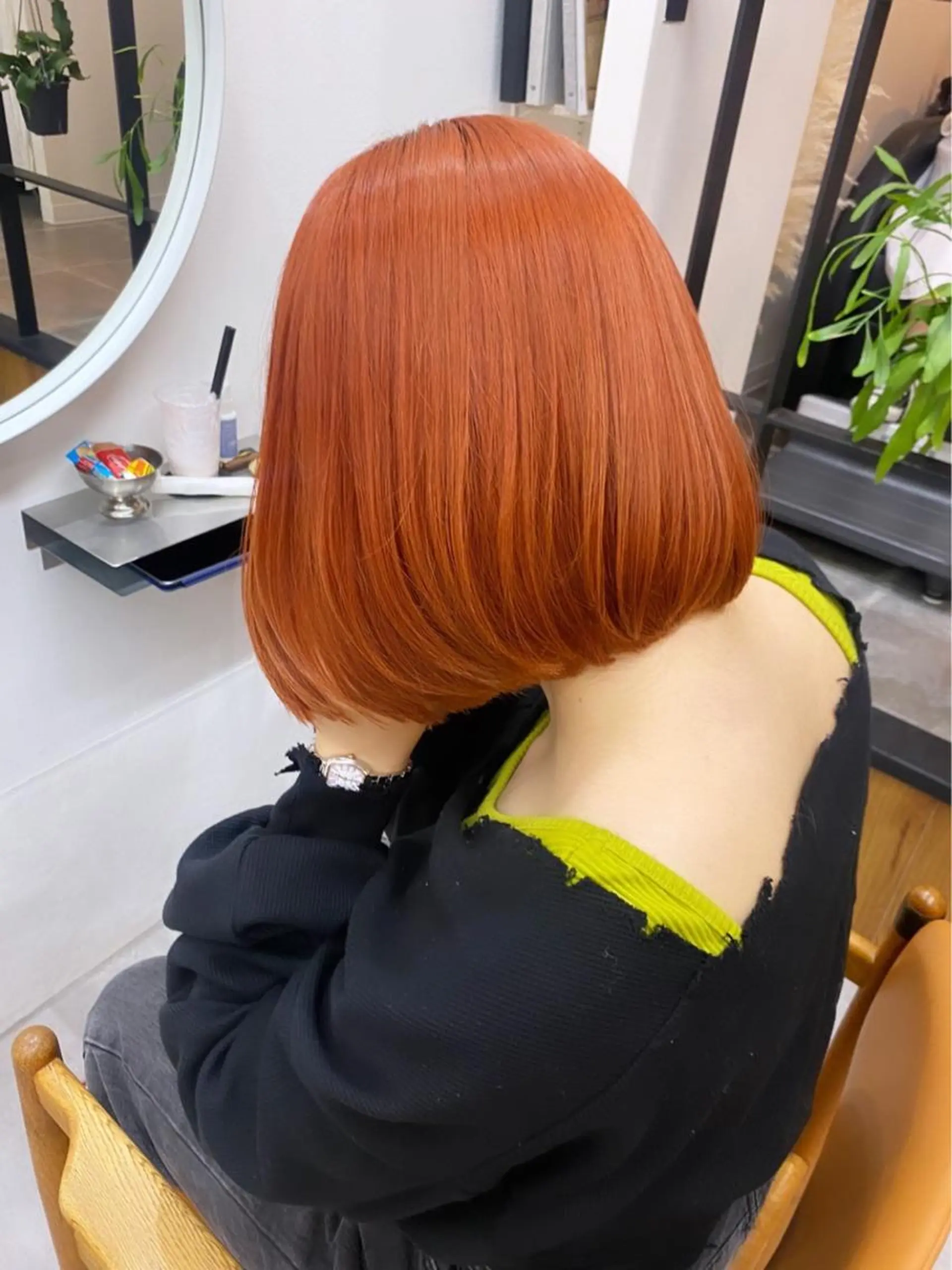 ショート カラー ブリーチ ダウンパーマ 【sity.ザイク】のヘアスタイル