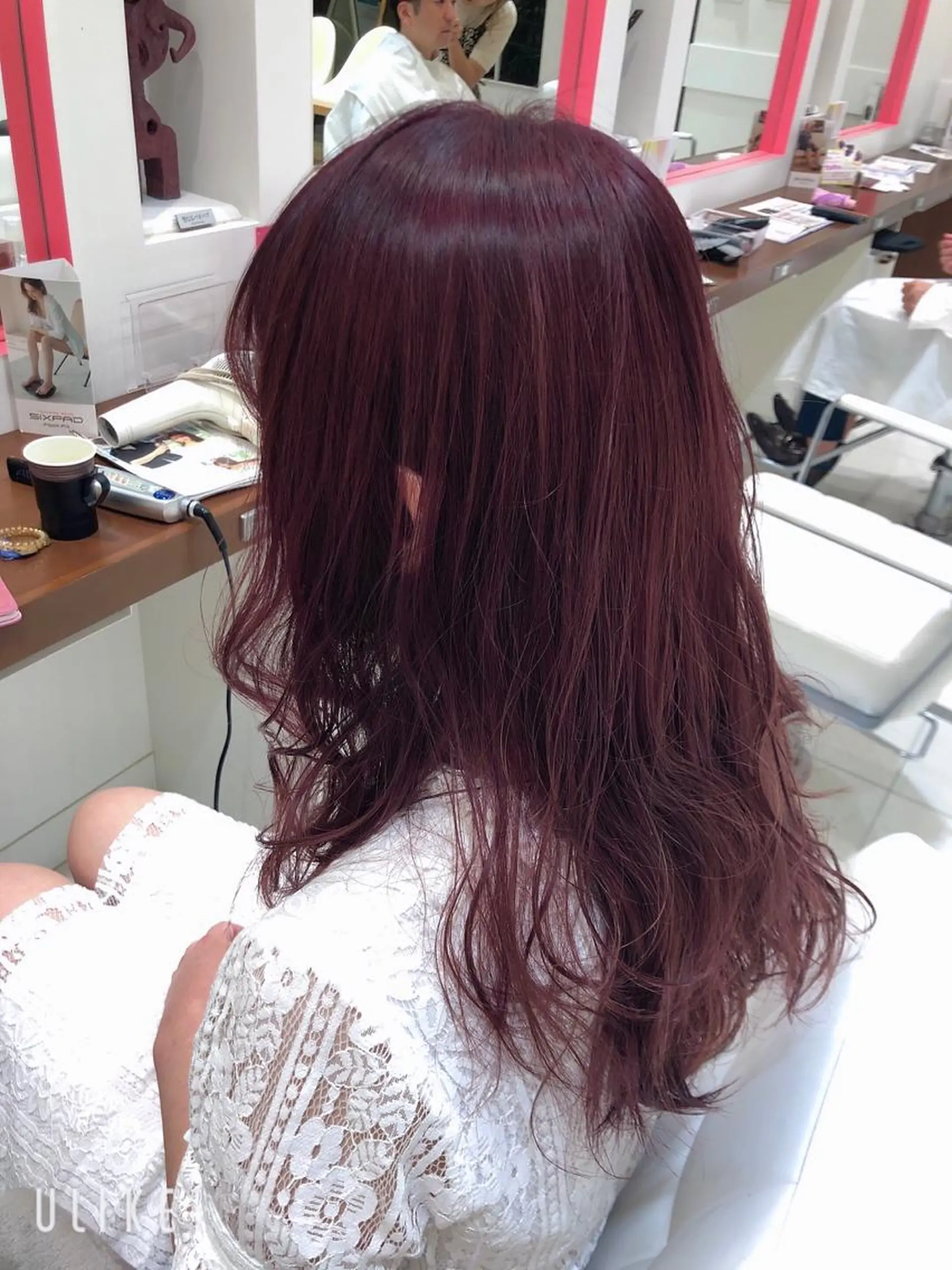 ロング カラー カシス ピンクカラー ウルフカット ハッシュカット/七海のヘアスタイル