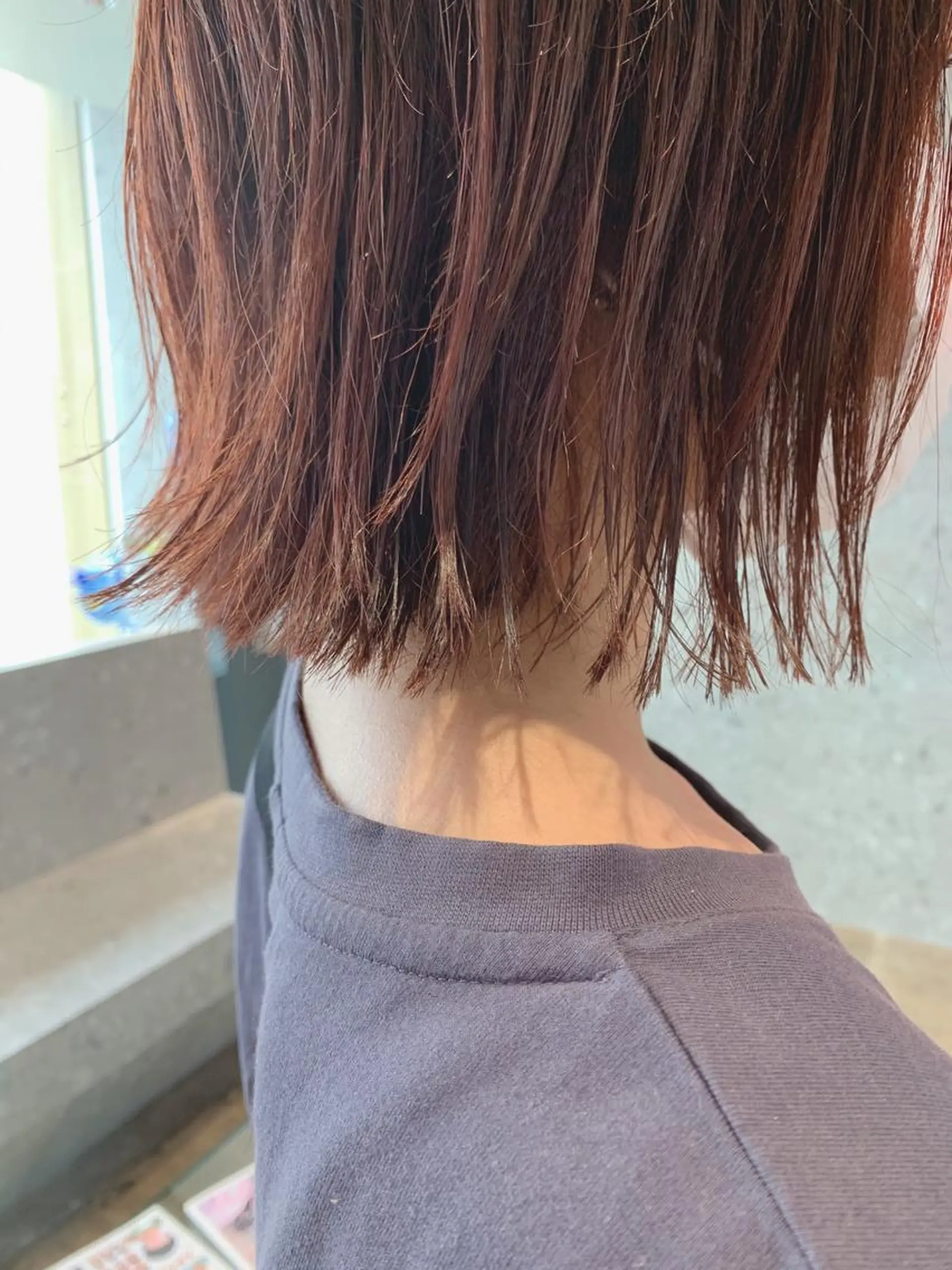 ショート 外ハネヘア カット ヘアカラー トリートメント PHIDGE所属・山下 千明のヘアスタイル