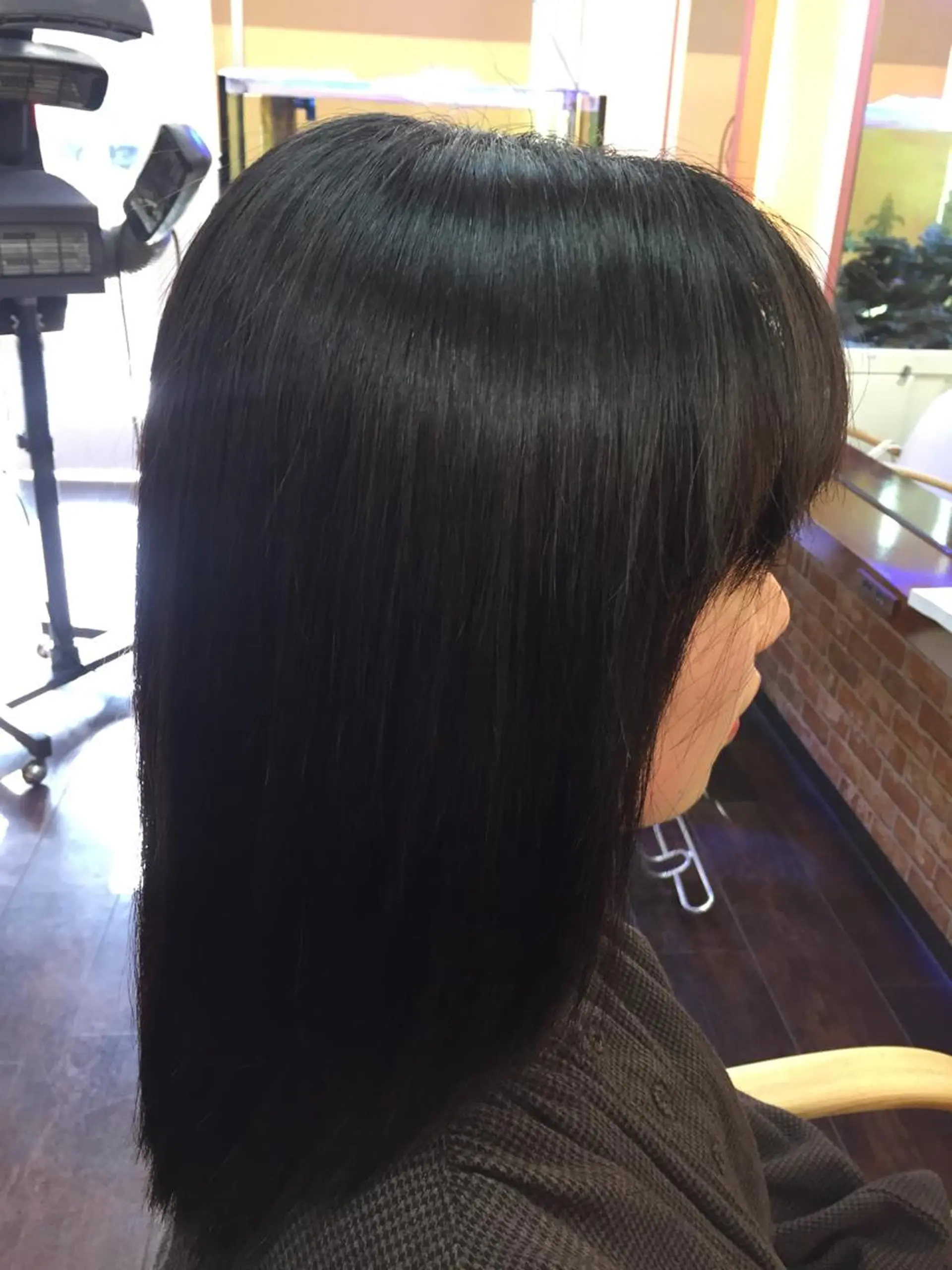 セミロング パーマ 桧山 真のヘアスタイル