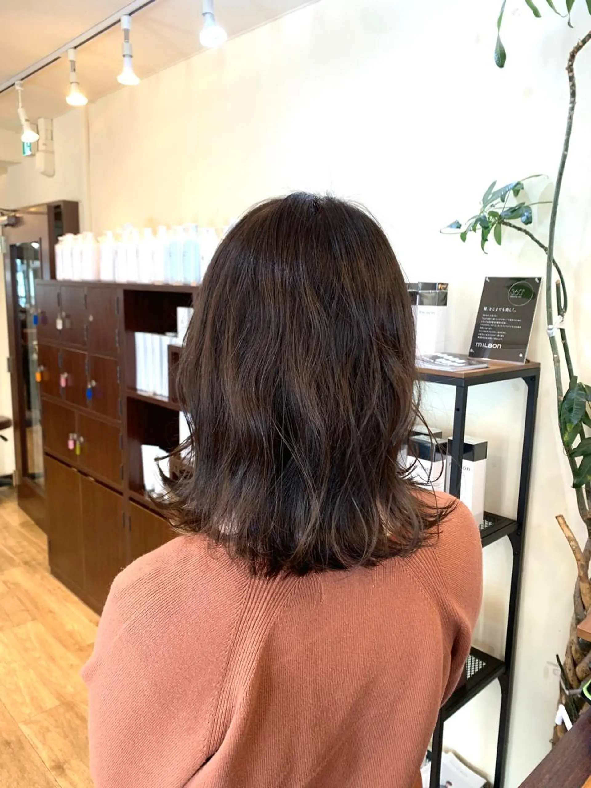 ミディアム カット ヘアカラー トリートメント 永作 真司のヘアスタイル