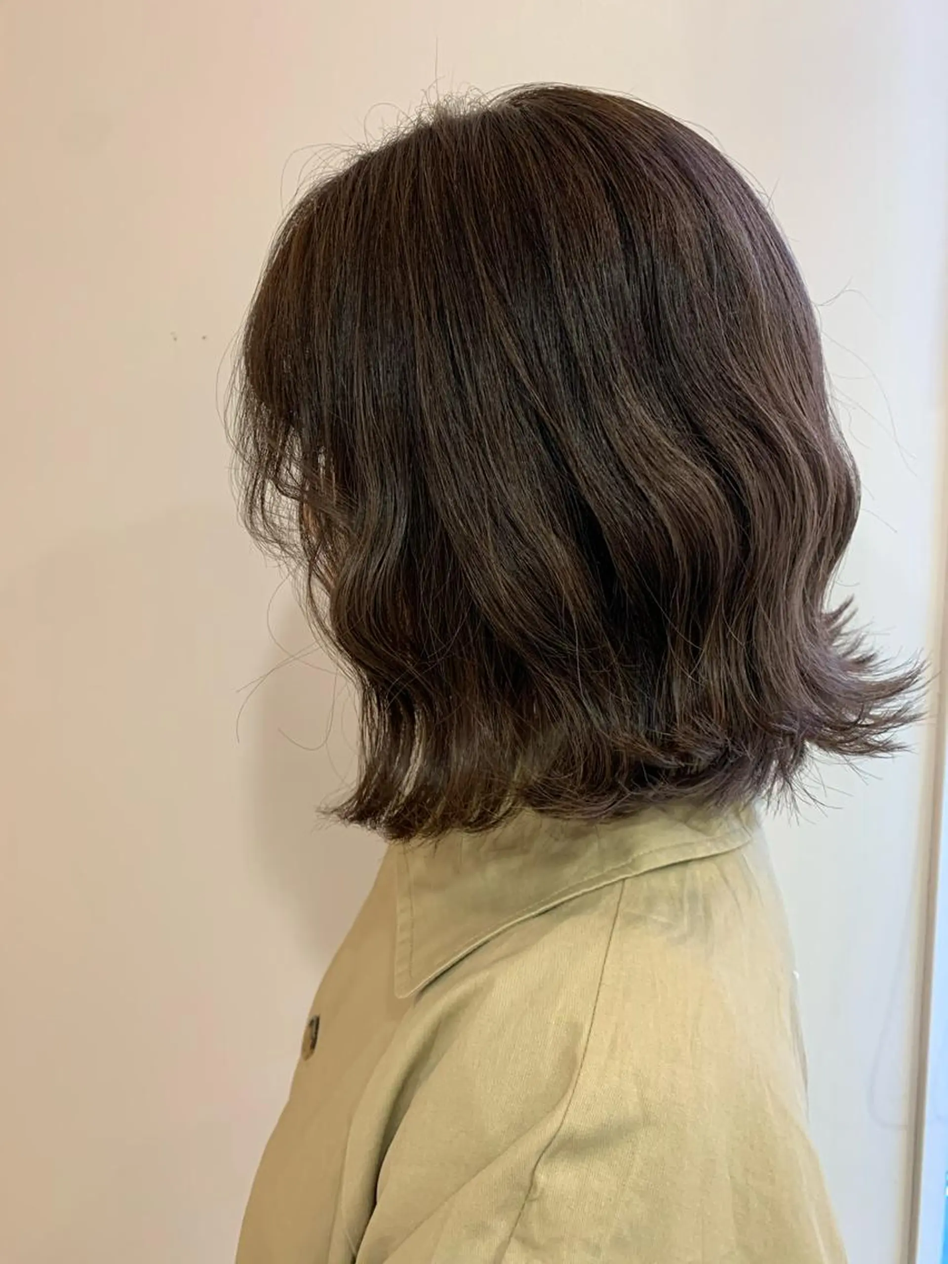 ショート カラー ベージュカラー ココアベージュ カット ヘアカラー 顔まわりカット✄ ベージュカラー🧸のヘアスタイル