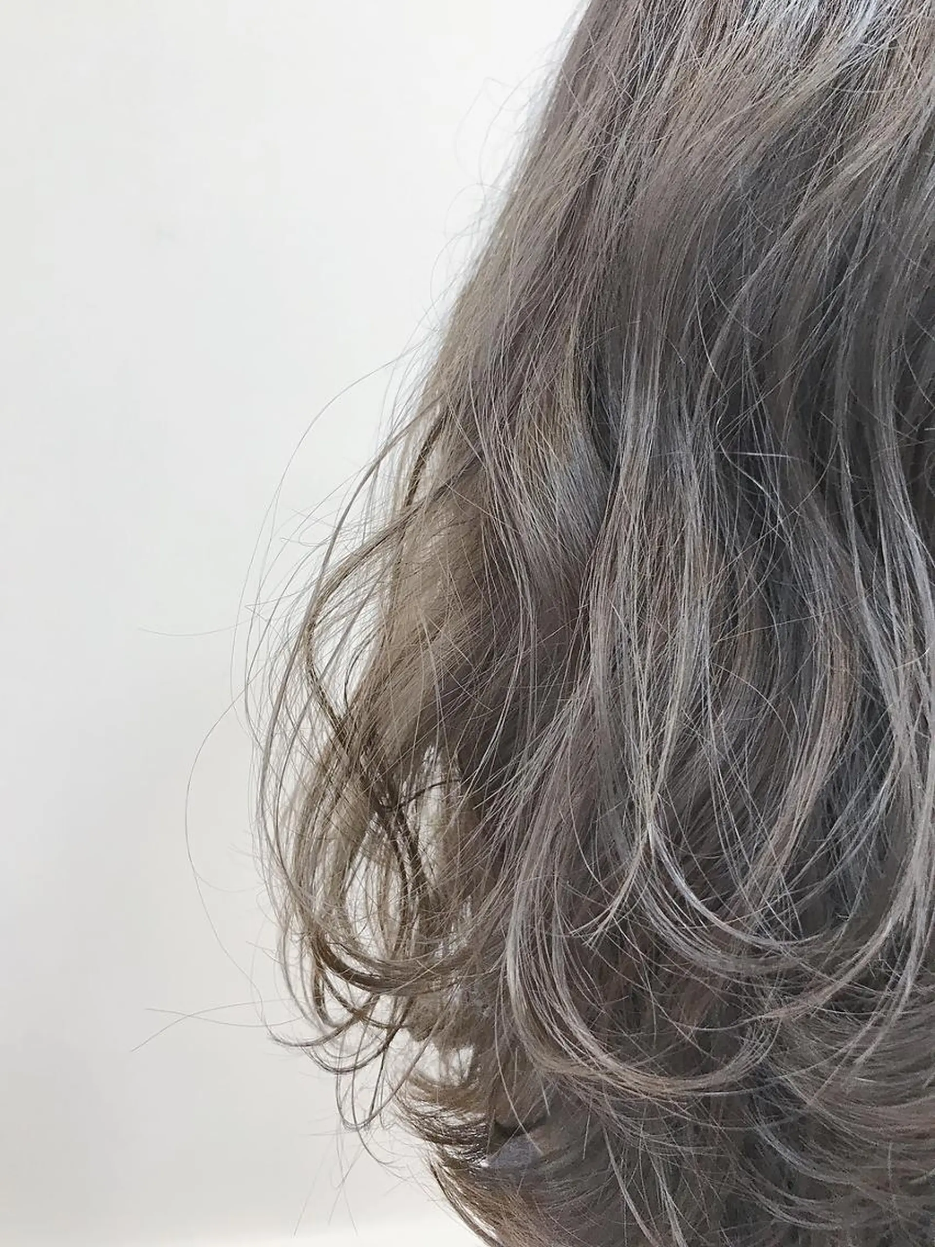 カラー セミロング 丁寧な技術が評判！ nao.c 田原台店のヘアスタイル