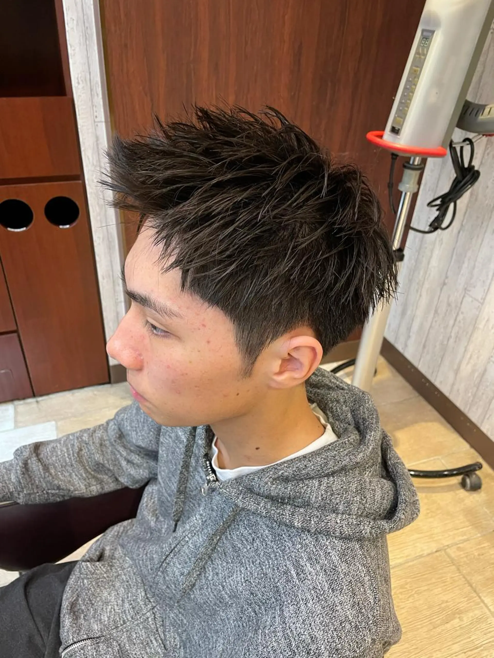 ショート メンズ 刈り上げ ツイスパ/メンズ特化 🦋𝑺𝑶𝑵𝑬のヘアスタイル