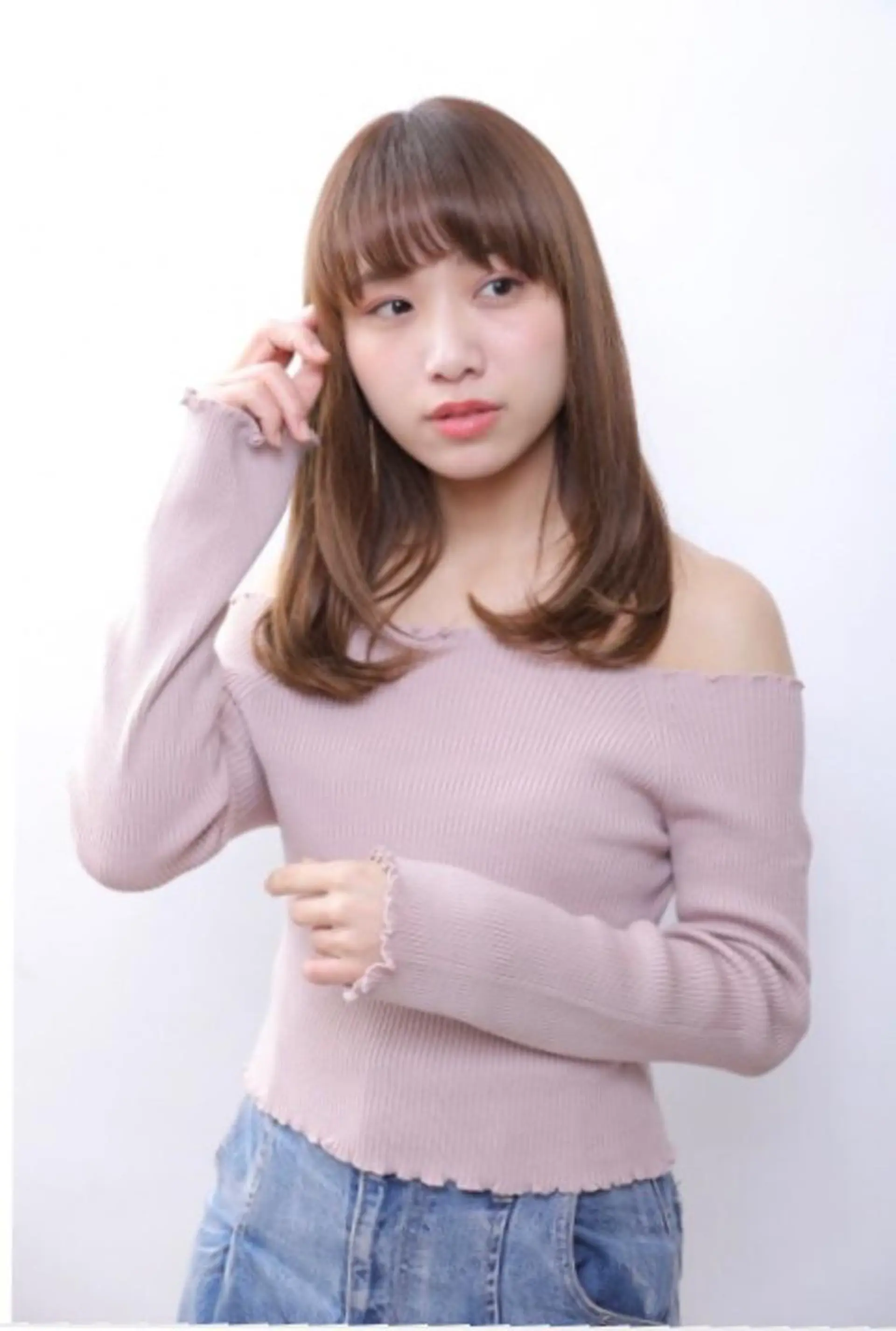 セミロング カラー 谷口ゆめ/縮毛矯正/ 大人女子/眉ワックスのヘアスタイル